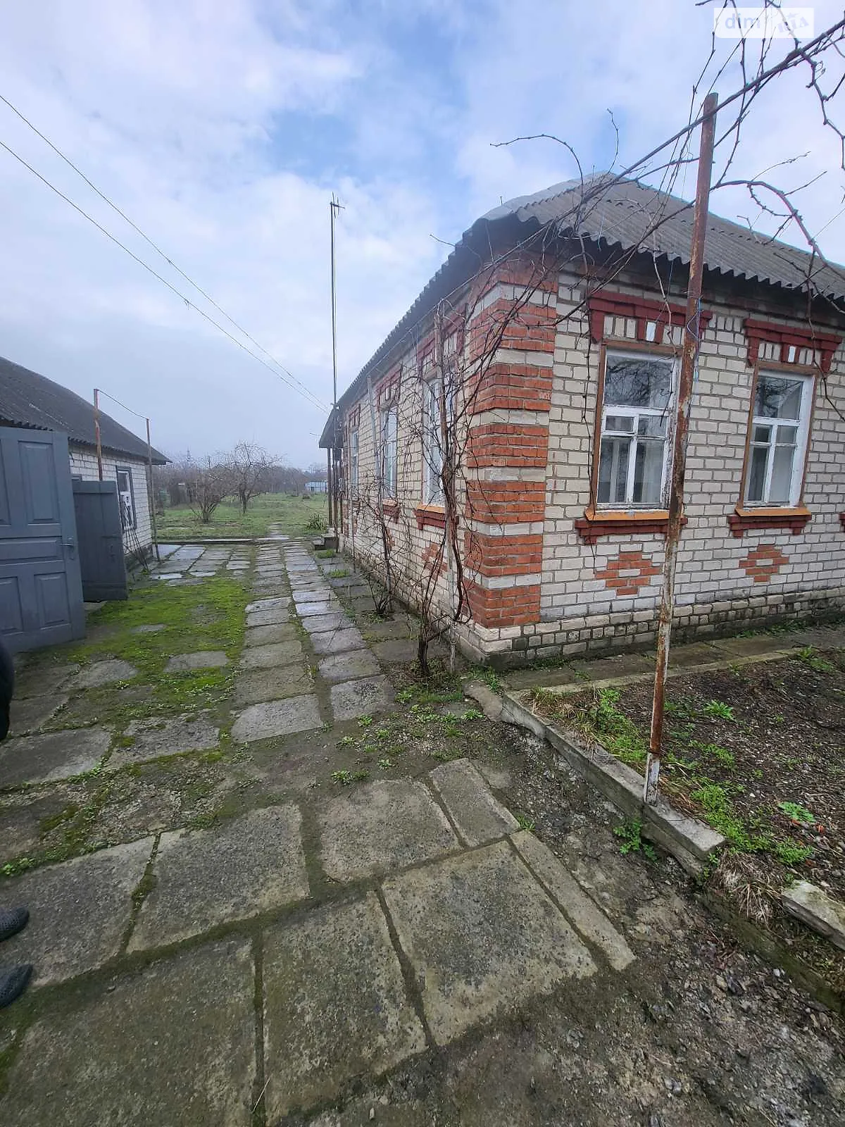 Продается одноэтажный дом 47.8 кв. м с гаражом, цена: 28000 $ - фото 1