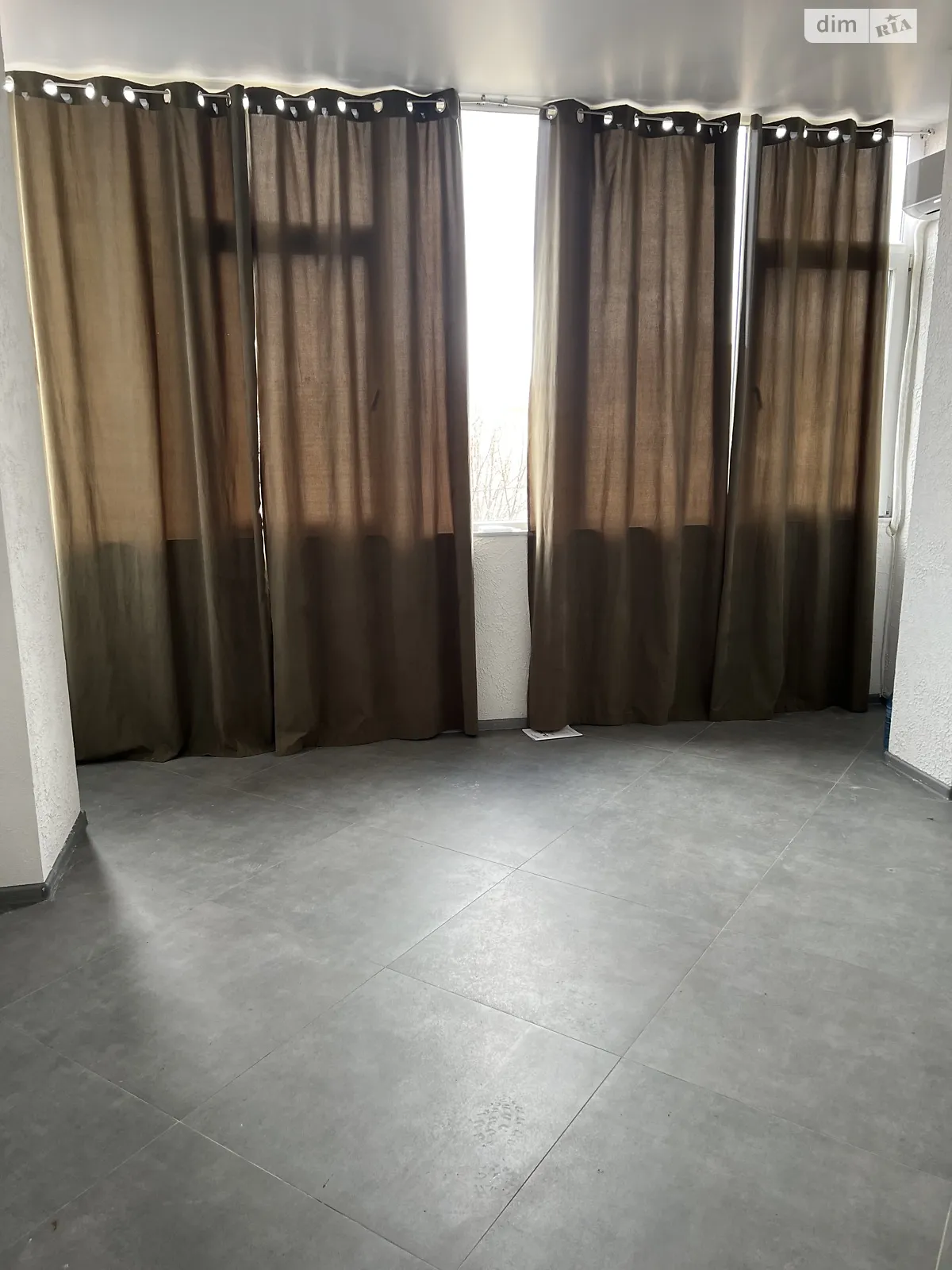 Сдается в аренду офис 20 кв. м в бизнес-центре, цена: 5000 грн - фото 1