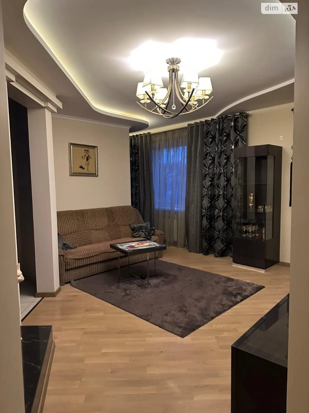 Продается 2-комнатная квартира 88.8 кв. м в Ровно, ул. Литовская, 77 - фото 1