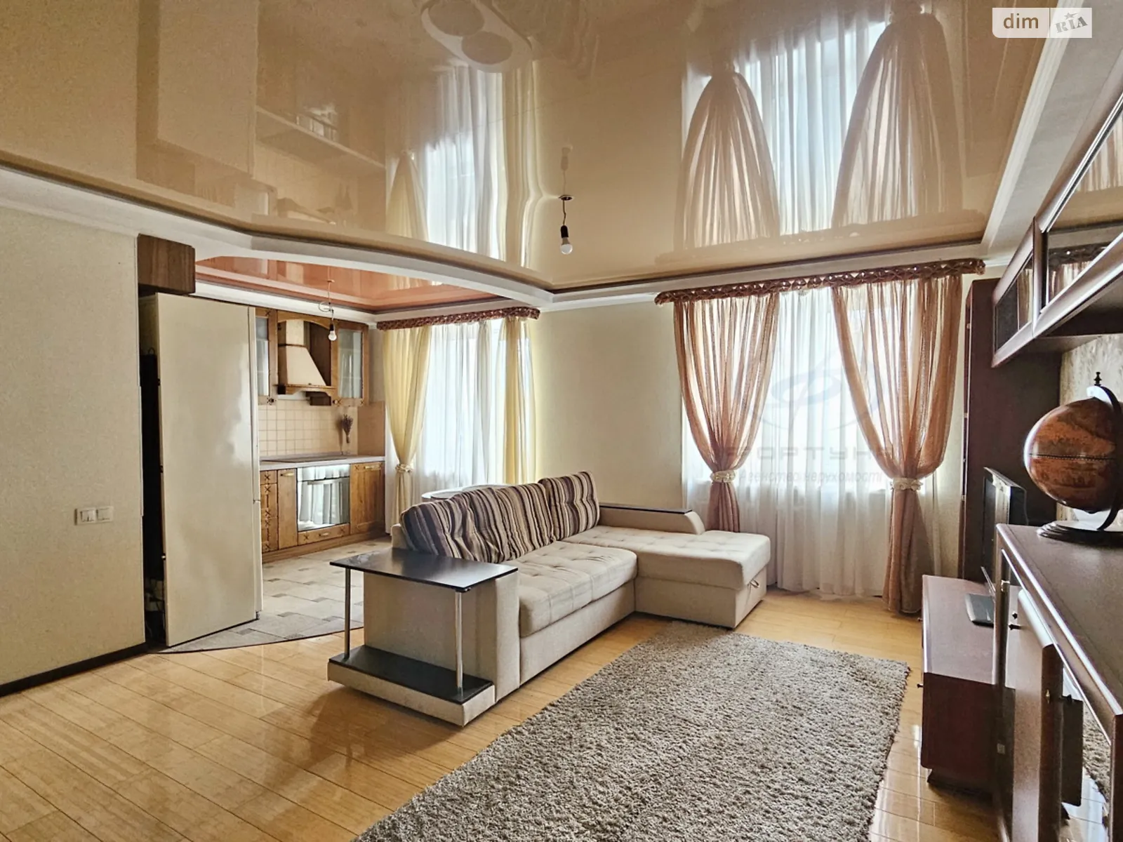 Продается 1-комнатная квартира 59 кв. м в Черкассах, цена: 90000 $ - фото 1