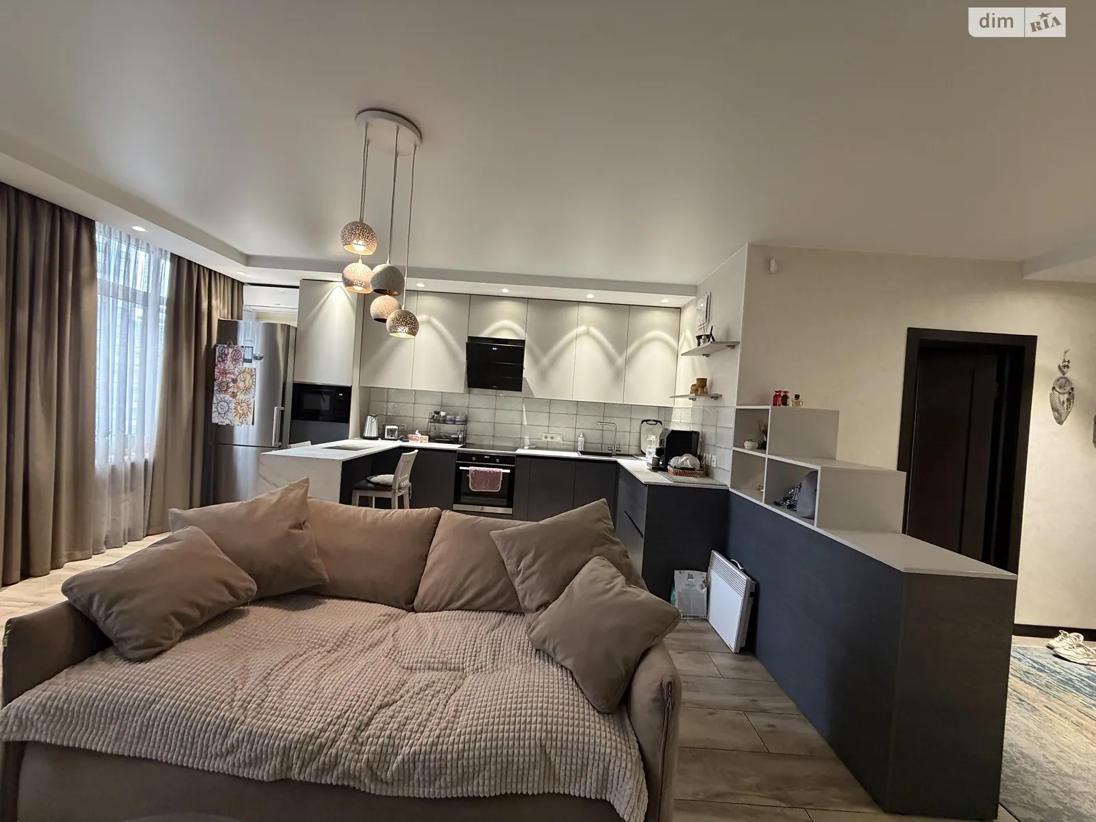 Продается 3-комнатная квартира 97.2 кв. м в Киеве, ул. Евгения Сверстюка - фото 1