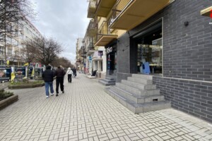 Продаж комерційного приміщення, Івано-Франківськ, р‑н. Центр, Радянська вулиця