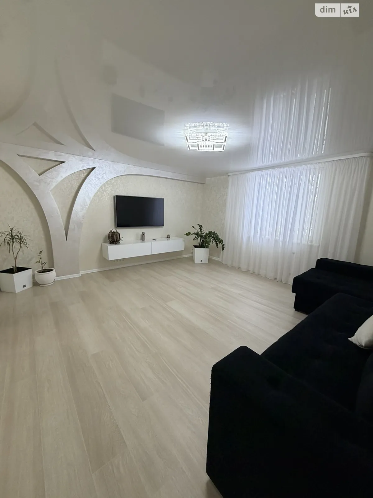 Продается 3-комнатная квартира 87.2 кв. м в Жмеринке, ул. Магистральная - фото 1