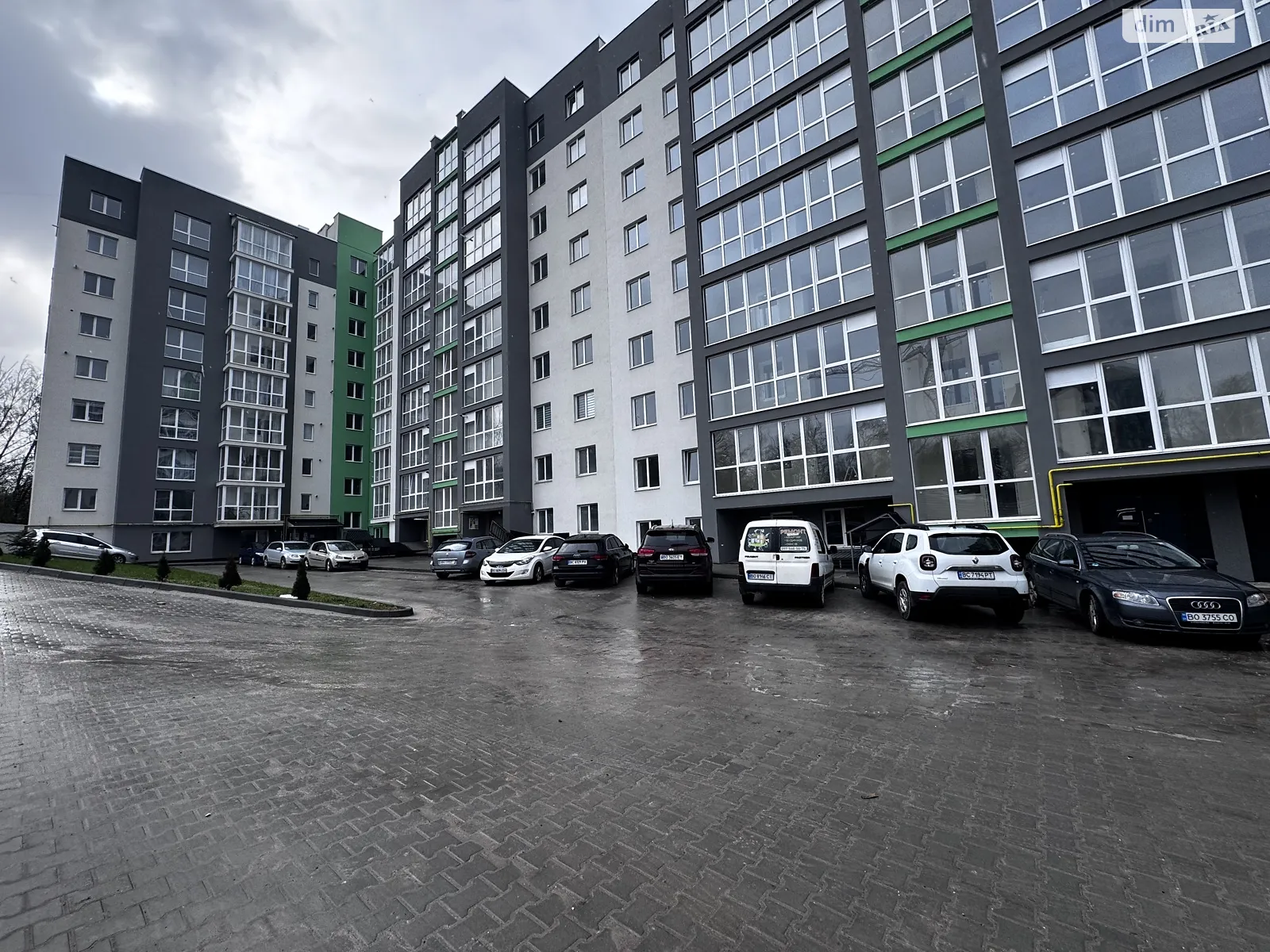 2-комнатная квартира 68.8 кв. м в Тернополе, ул. Черновецкая - фото 1
