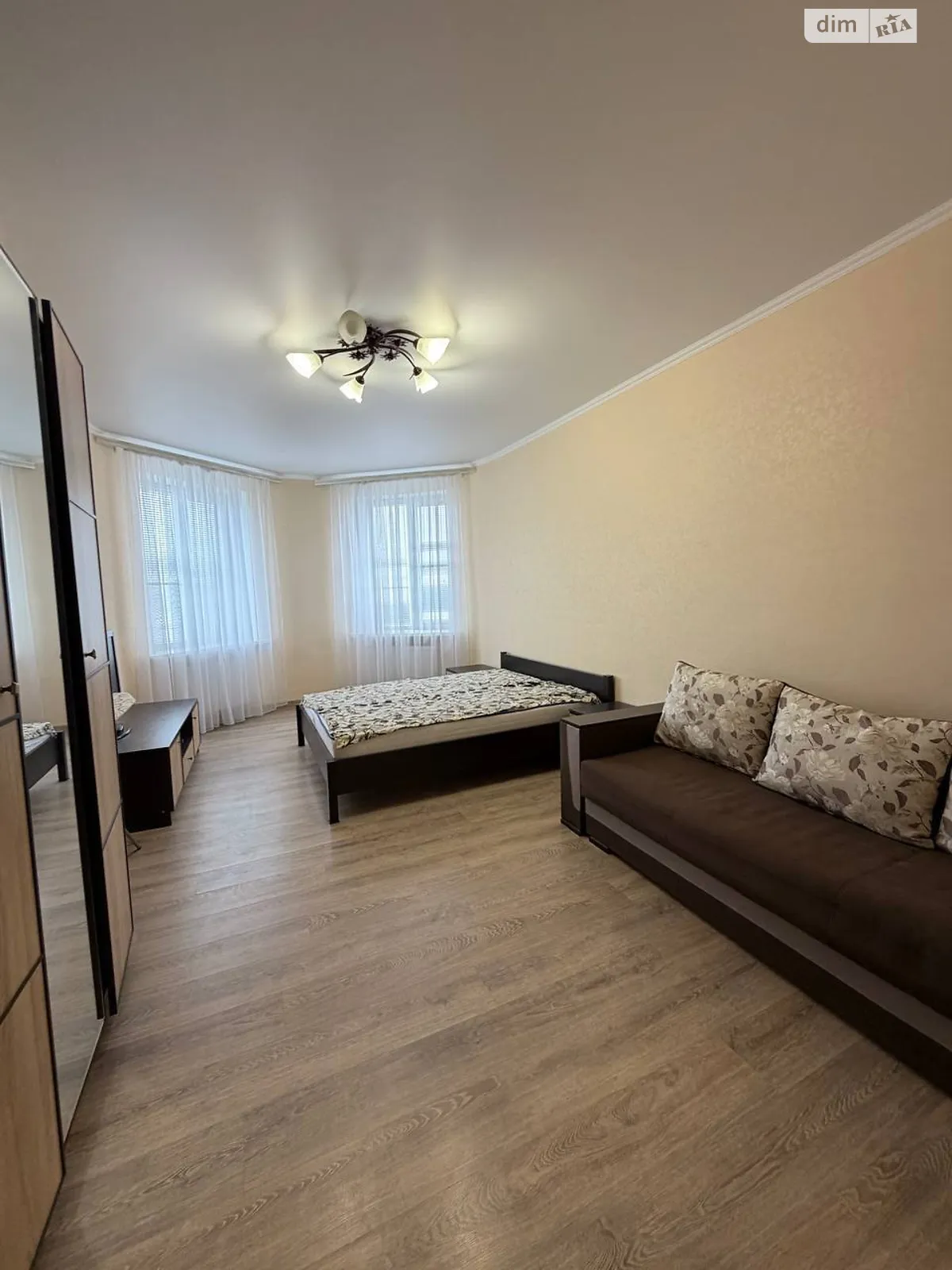 Сдается в аренду 1-комнатная квартира 49 кв. м в Хмельницком, ул. Лесогриневецкая, 30/6 - фото 1