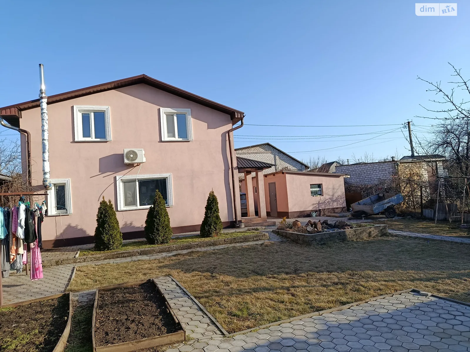 Продается дом на 2 этажа 110 кв. м с гаражом, цена: 28000 $ - фото 1
