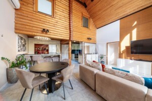 Продаж будинку, Київ, р‑н. Нижні сади, 56-а Садова вулиця, буд. 4