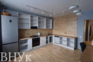 Продажа квартиры, Луцк, р‑н. 40 микрорайон, Конякина улица, дом 3В, кв. 43