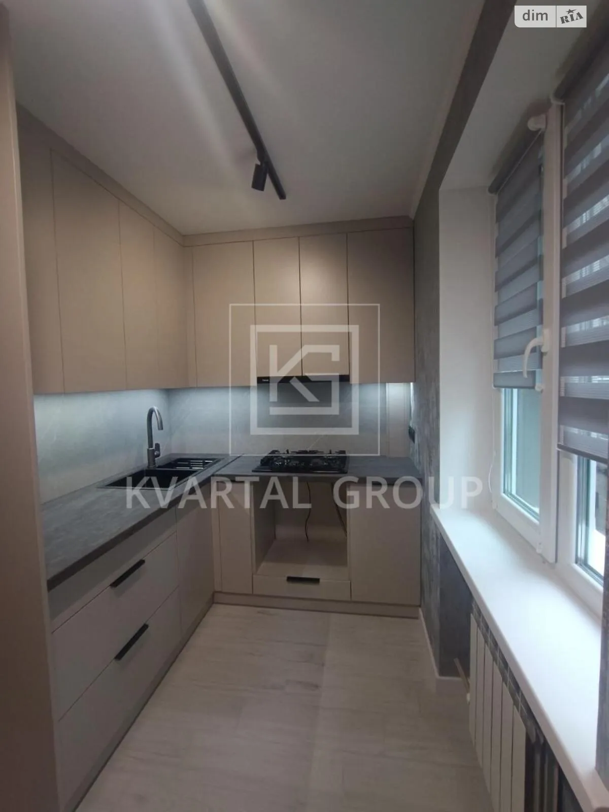 Продается 1-комнатная квартира 24.9 кв. м в Буче, ул. Яблонская - фото 1