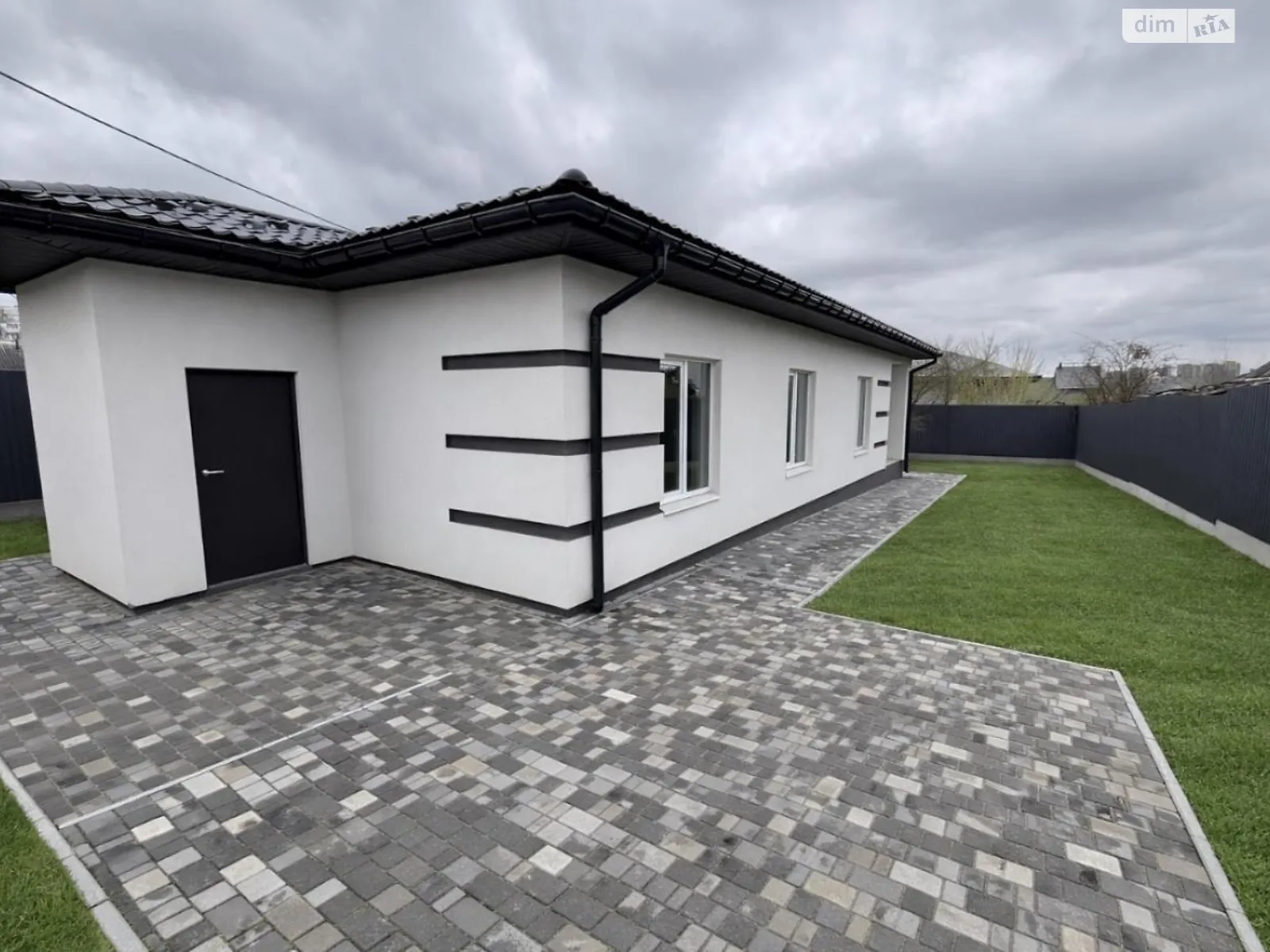 Продається одноповерховий будинок 94.6 кв. м з подвалом, цена: 140000 $ - фото 1