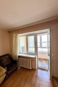 Продажа квартиры, Одесса, р‑н. Черемушки, Алексея Вадатурского (Маршала Малиновского) улица