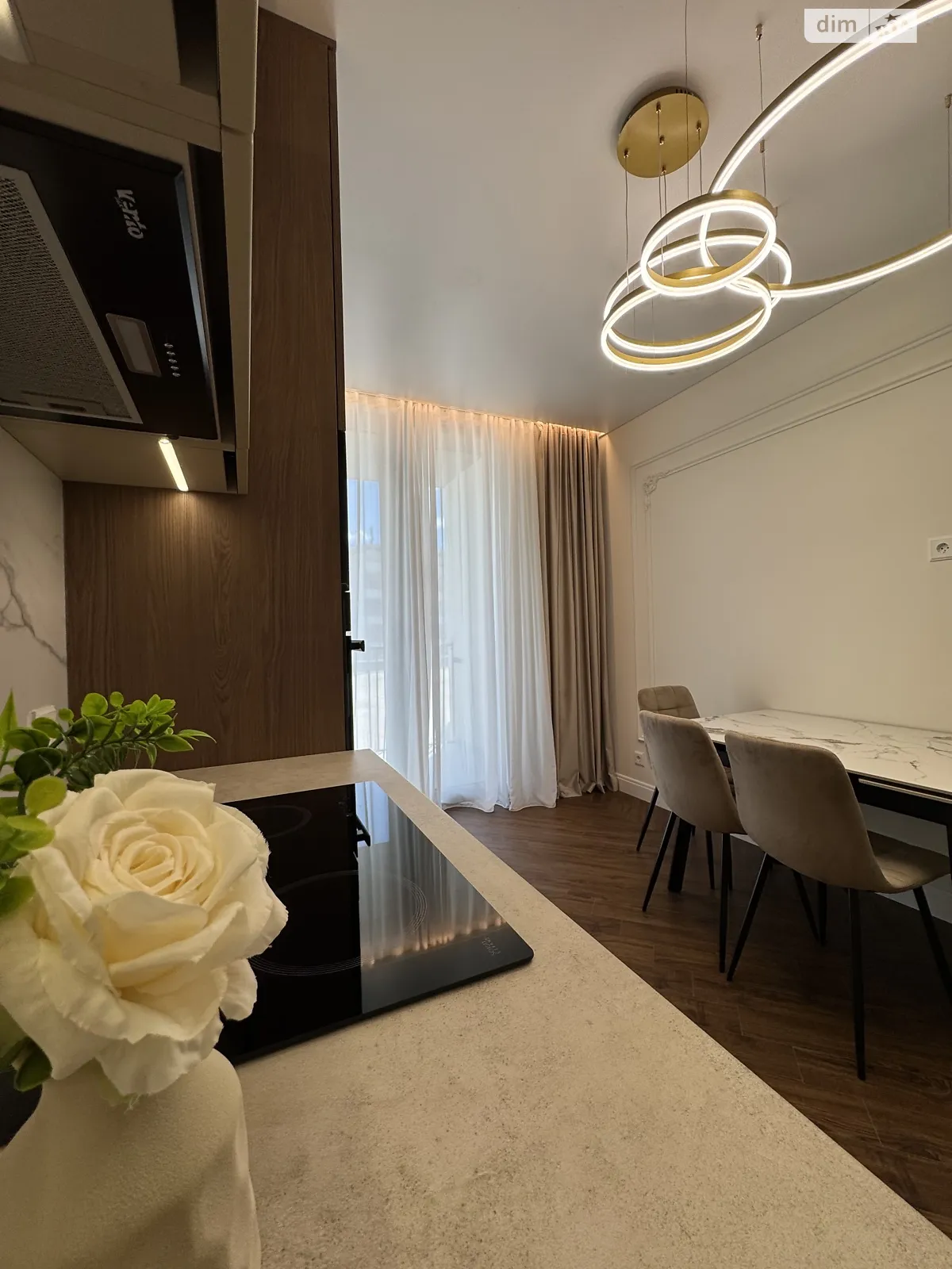 Продается 2-комнатная квартира 60 кв. м в Ужгороде, вул. Легоцкого - фото 1