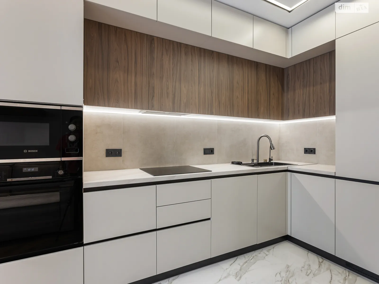 Продается 2-комнатная квартира 65.1 кв. м в Лиманке, ул. Жемчужная - фото 1