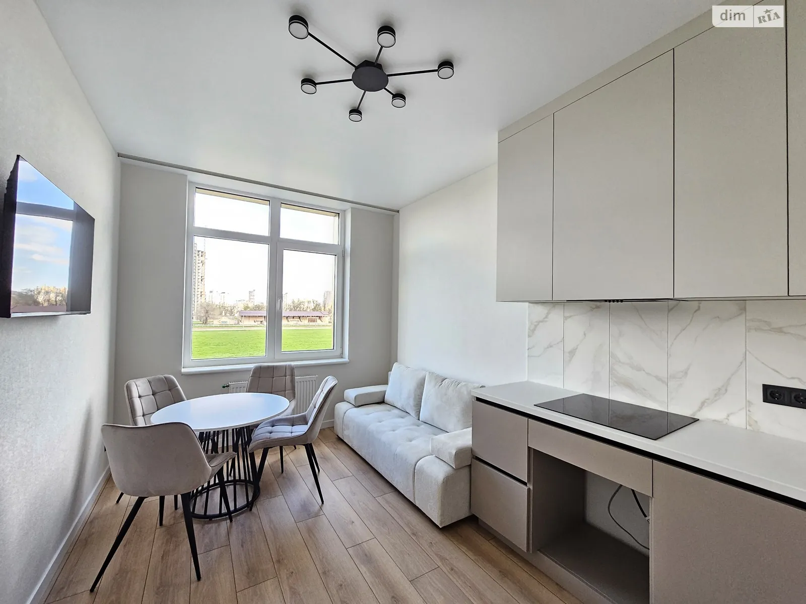 Продається 2-кімнатна квартира 68 кв. м у Одесі, вул. Краснова - фото 1