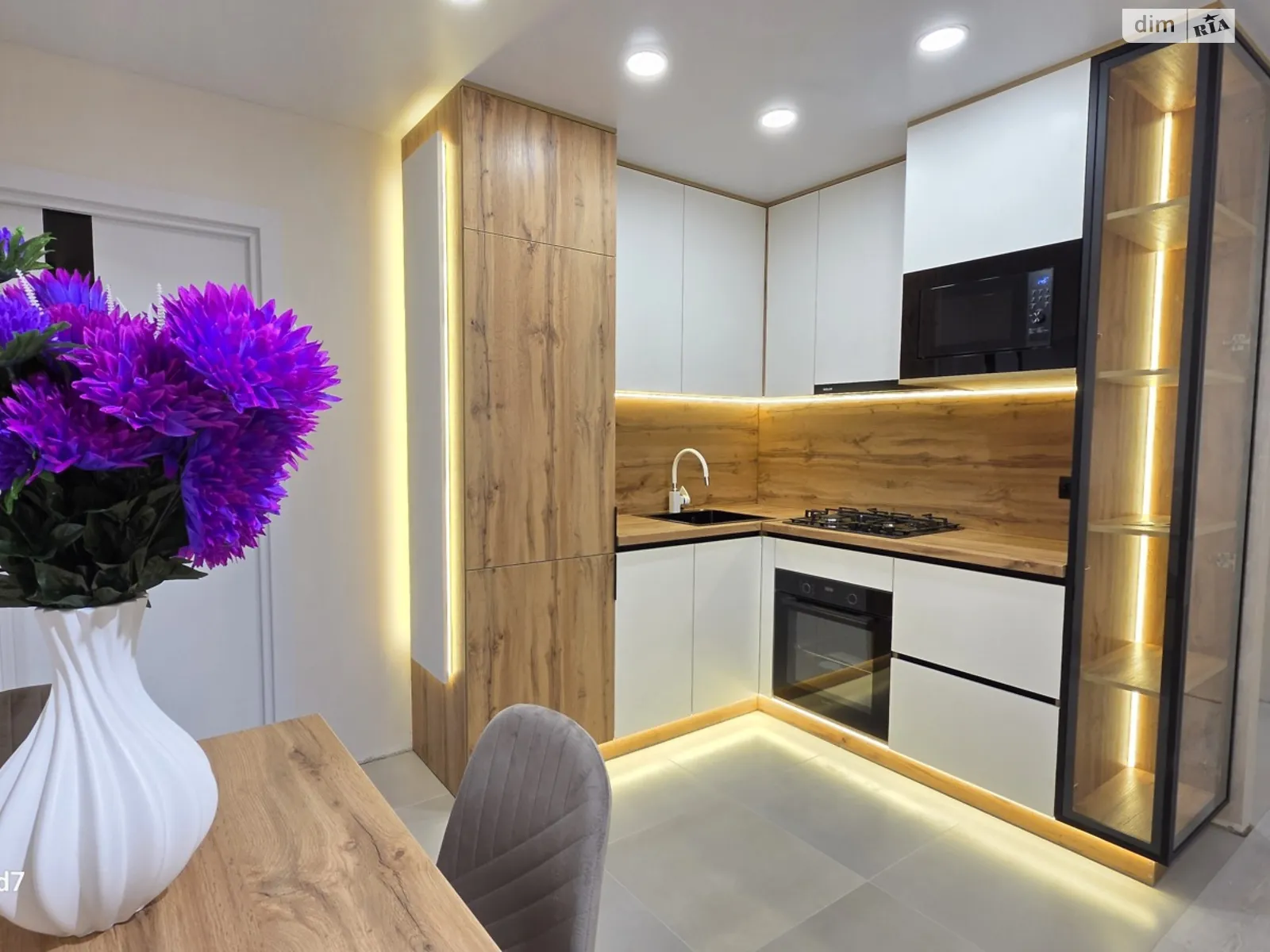 3-кімнатна квартира 75 кв. м у Тернополі, цена: 95500 $ - фото 1