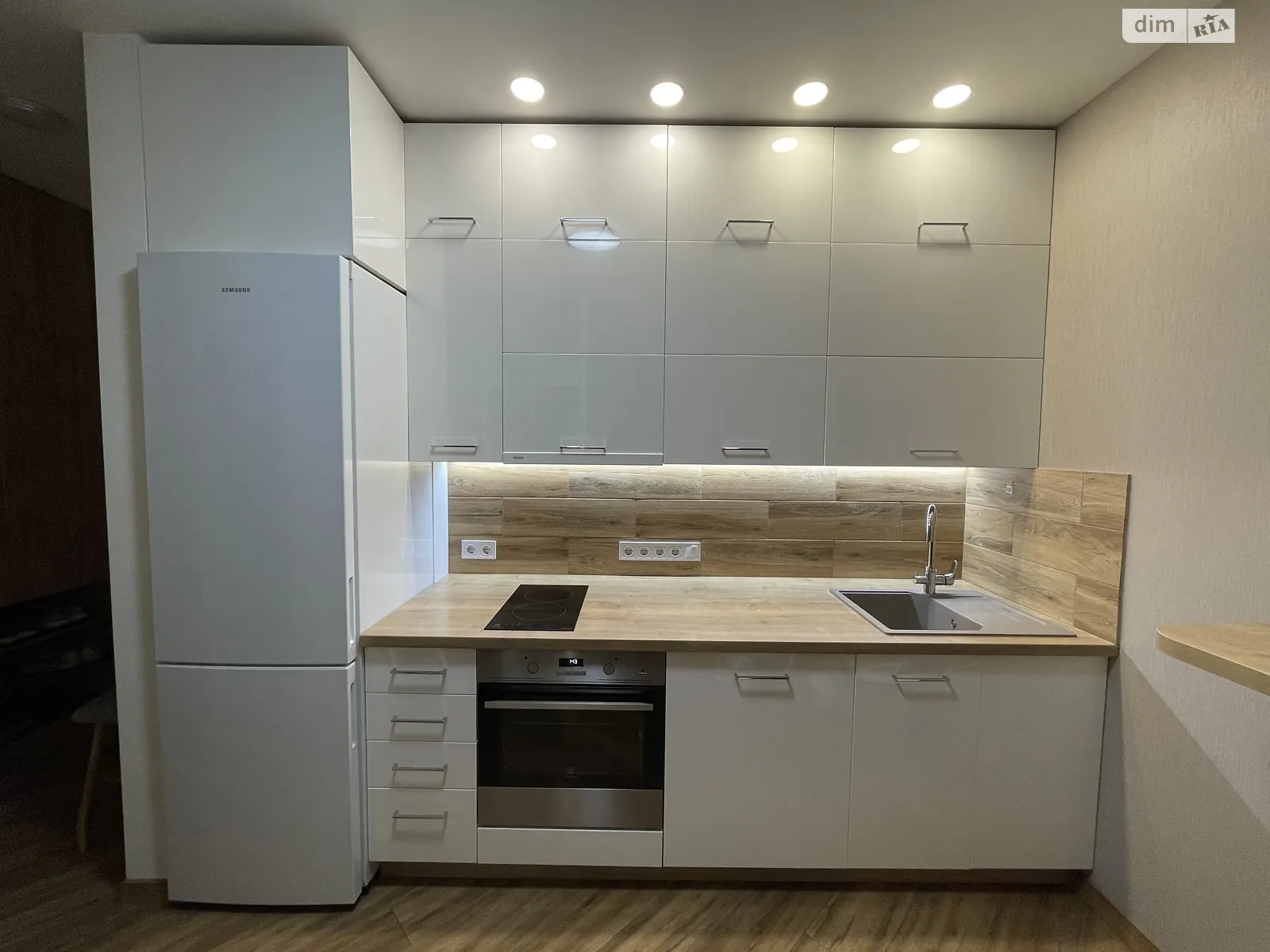 Продается 1-комнатная квартира 39.9 кв. м в Киеве, ул. Заречная, 4 корпус 2 - фото 1