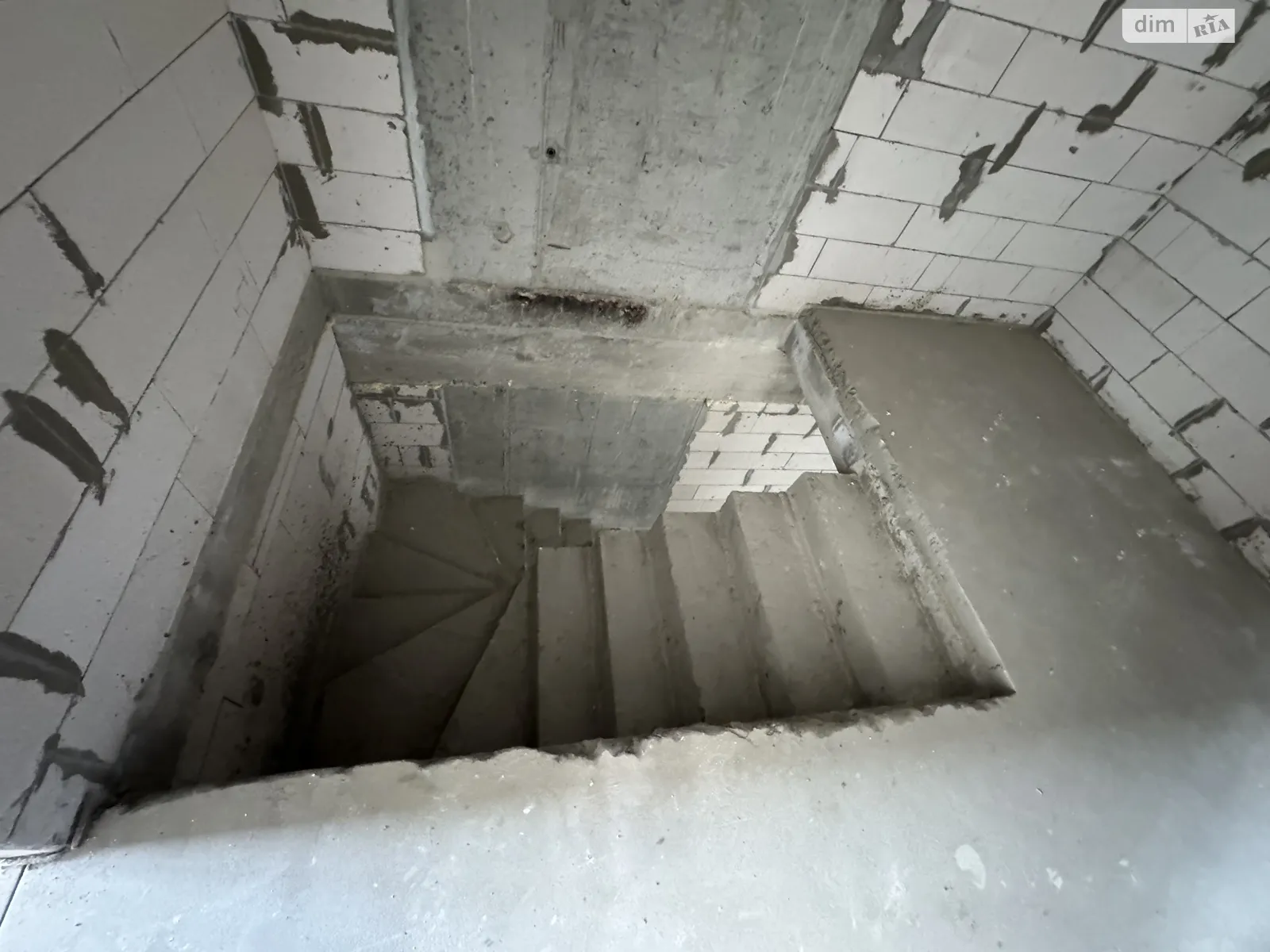 просп. Злуки Канада Тернополь ЖК Говард - фото 3