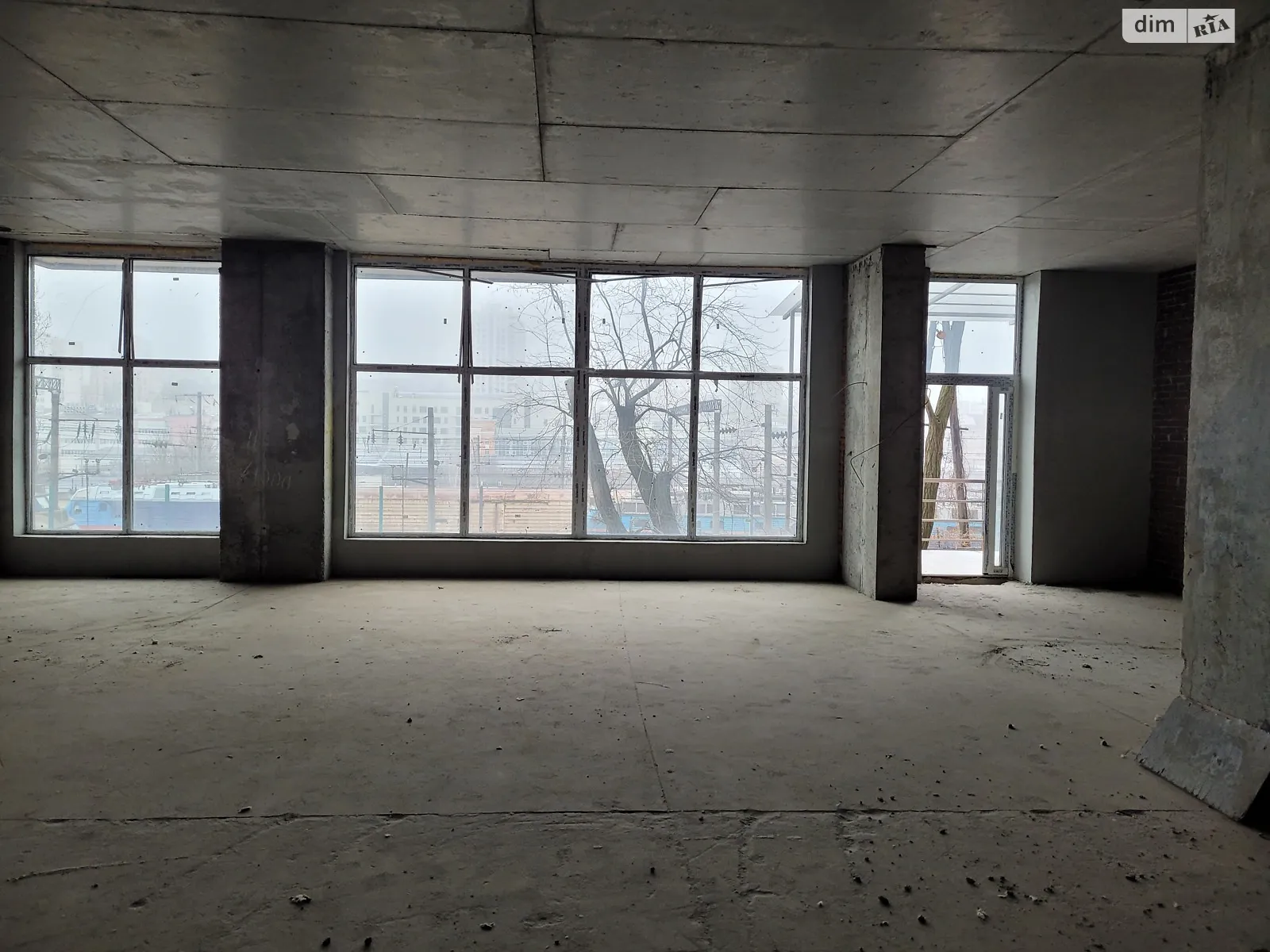 Сдается в аренду помещения свободного назначения 257.3 кв. м в 1-этажном здании, цена: 43741 грн - фото 1