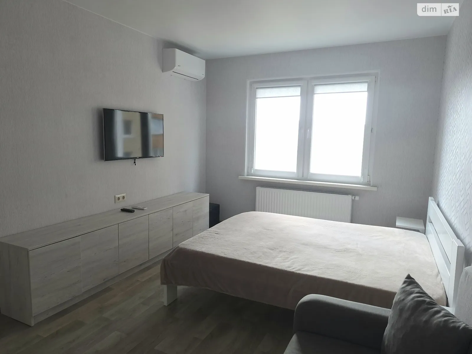 Сдается в аренду 1-комнатная квартира 40 кв. м в Киеве, ул. Самойло Кошки(Маршала Конева), 5Б - фото 1