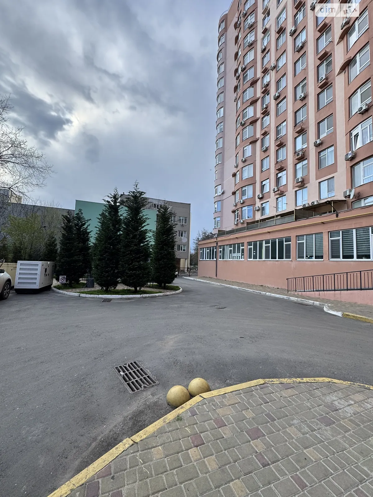 Продается 1-комнатная квартира 67.5 кв. м в Одессе, ул. Лигинская(Макаренко), 2А - фото 1