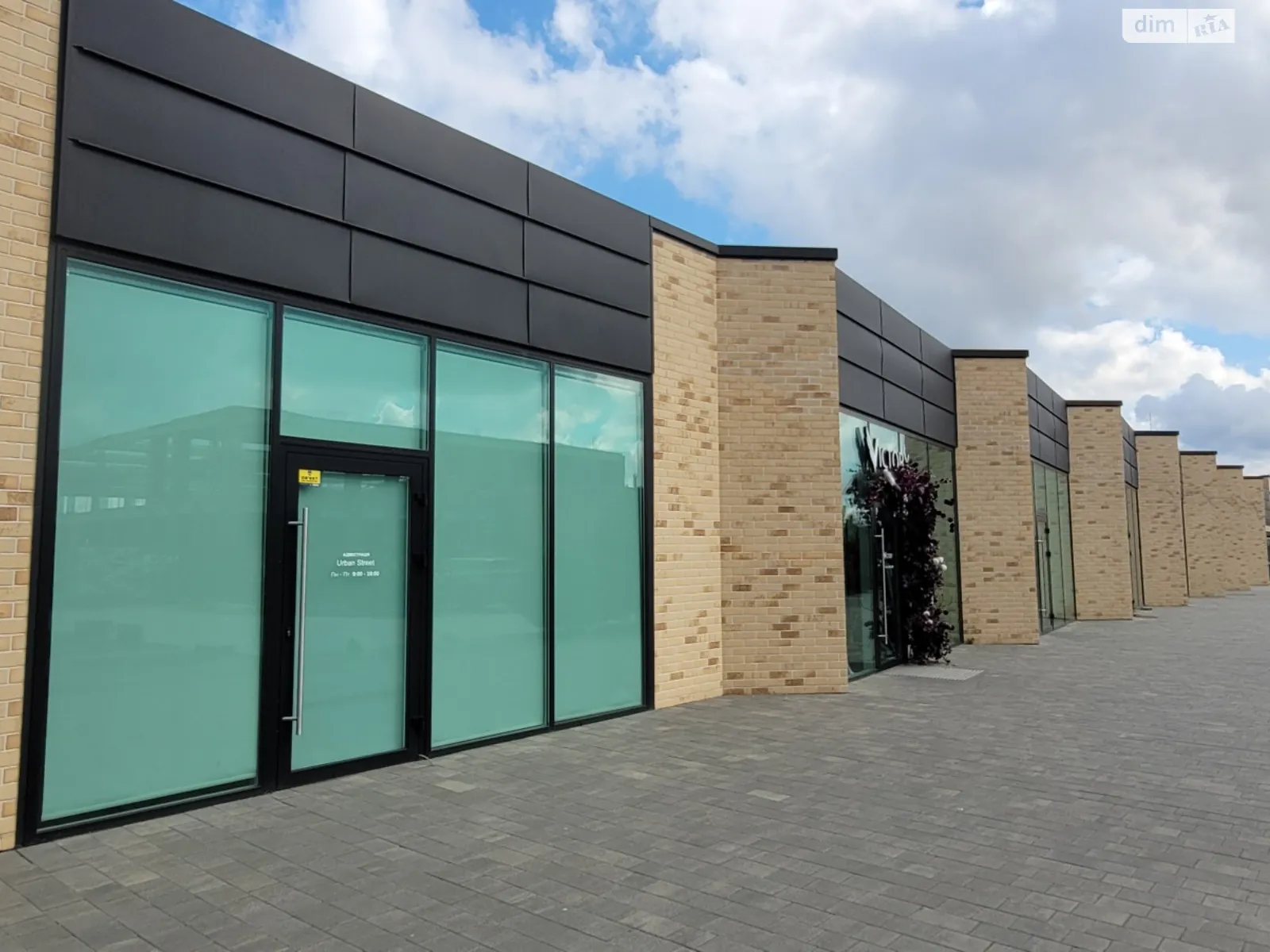 Сдается в аренду помещения свободного назначения 49.3 кв. м в 1-этажном здании, цена: 24000 грн - фото 1