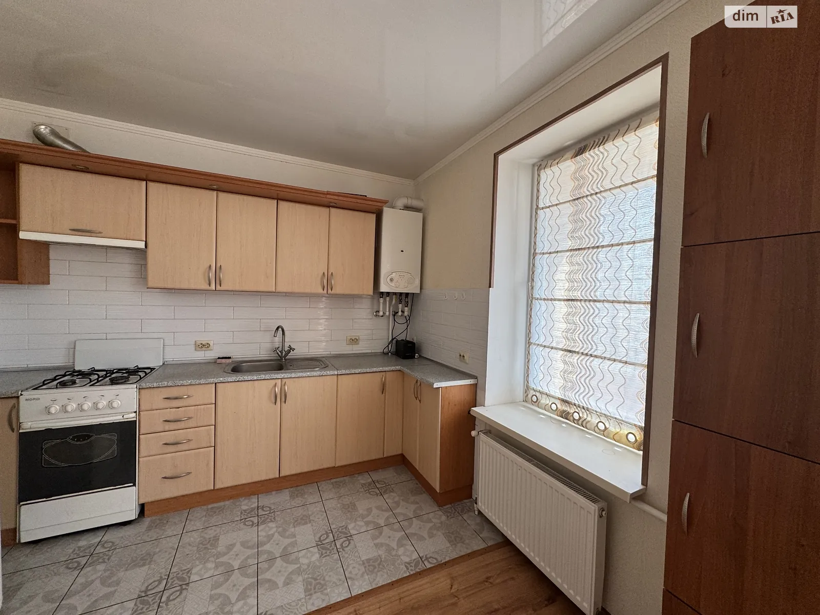 Продается 1-комнатная квартира 40 кв. м в Хмельницком, ул. Кармелюка - фото 1