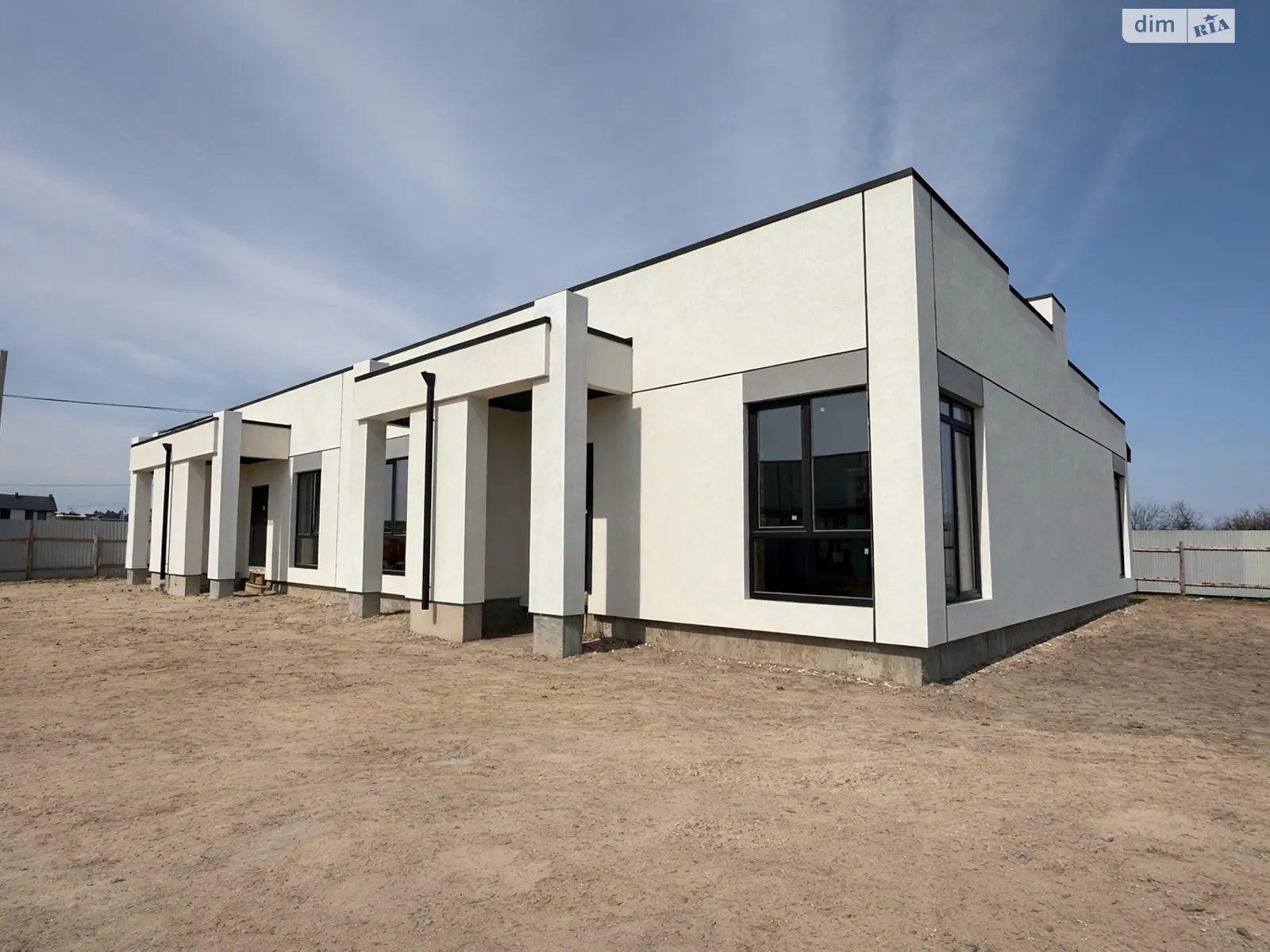 мас. Макарова Ювилейный Ровно, цена: 48000 $ - фото 1