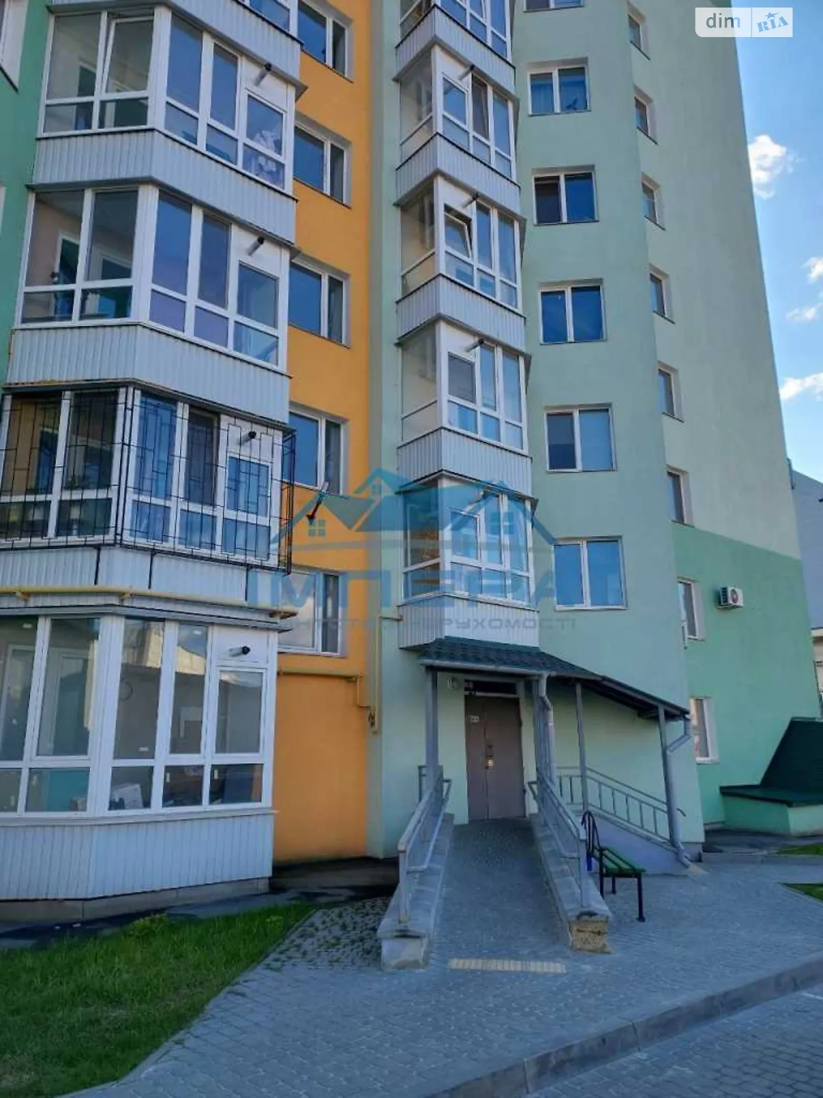 Продается 2-комнатная квартира 62 кв. м в Полтаве, пл. Павленковская, 3В - фото 1