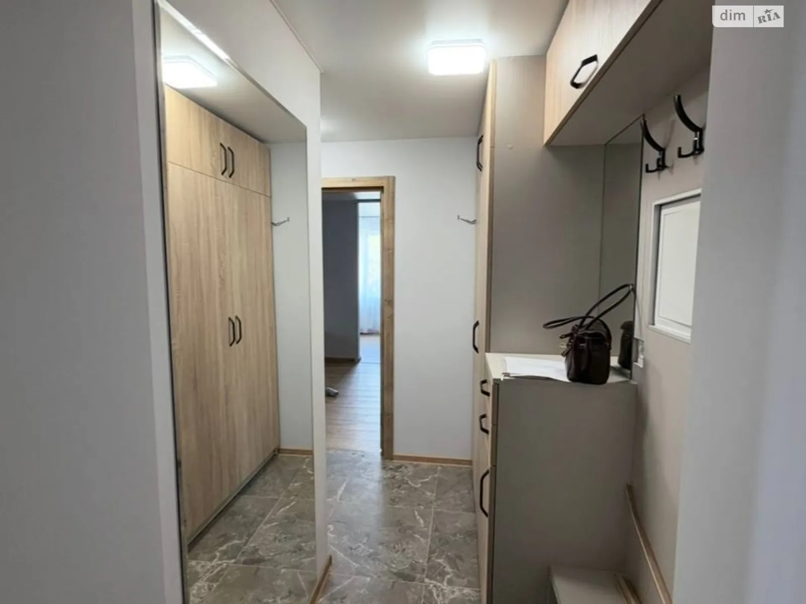 Продается 2-комнатная квартира 44 кв. м в Чопе, ул. Мира, 15 - фото 1