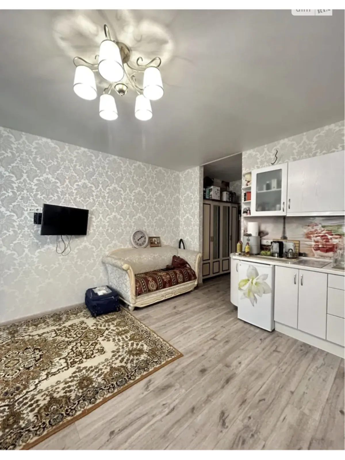 Продается 1-комнатная квартира 35 кв. м в Вышгороде, ул. Шолуденко, 24/3 - фото 1