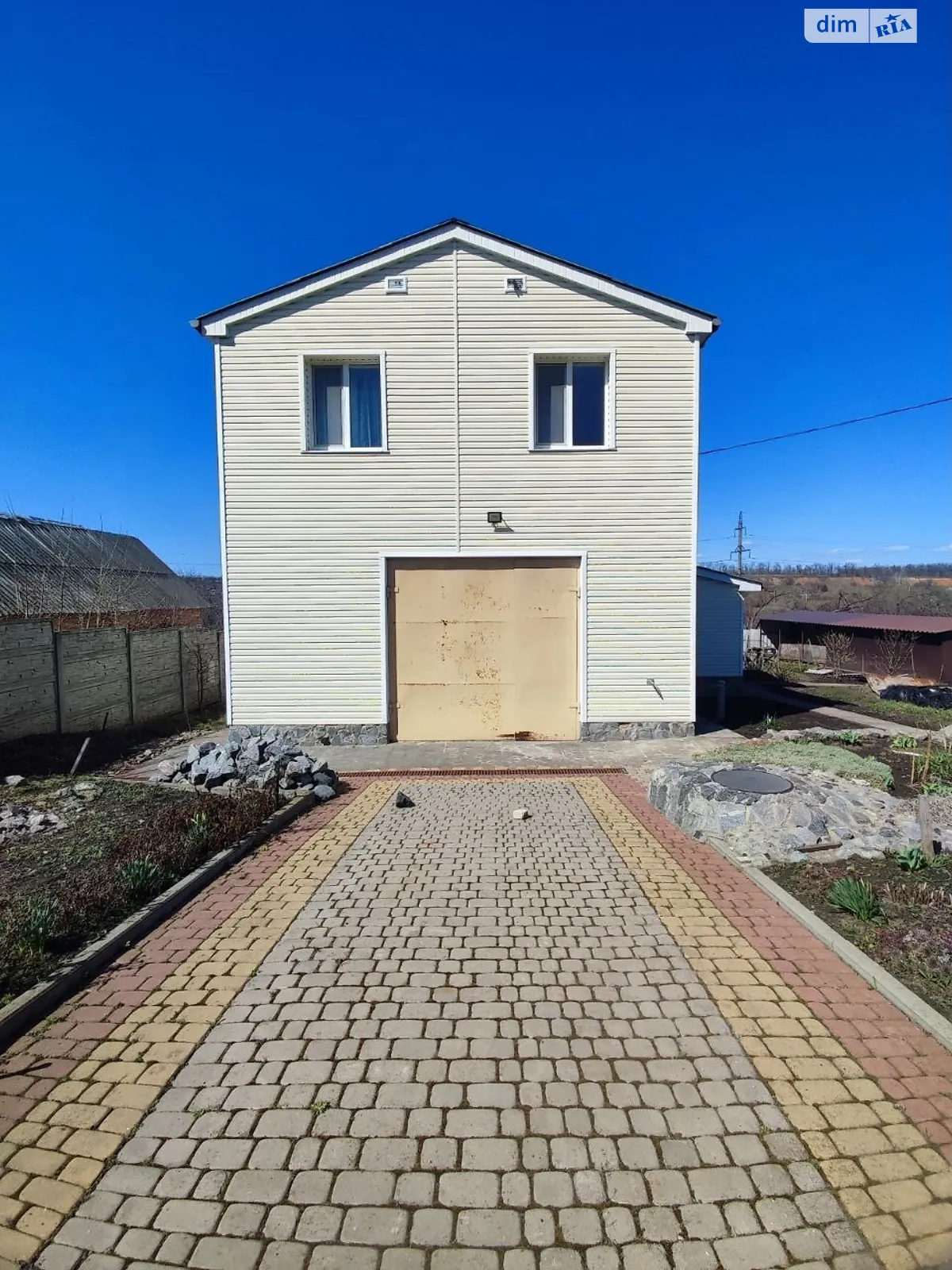 Продается дом на 2 этажа 172.2 кв. м с садом, цена: 130000 $ - фото 1