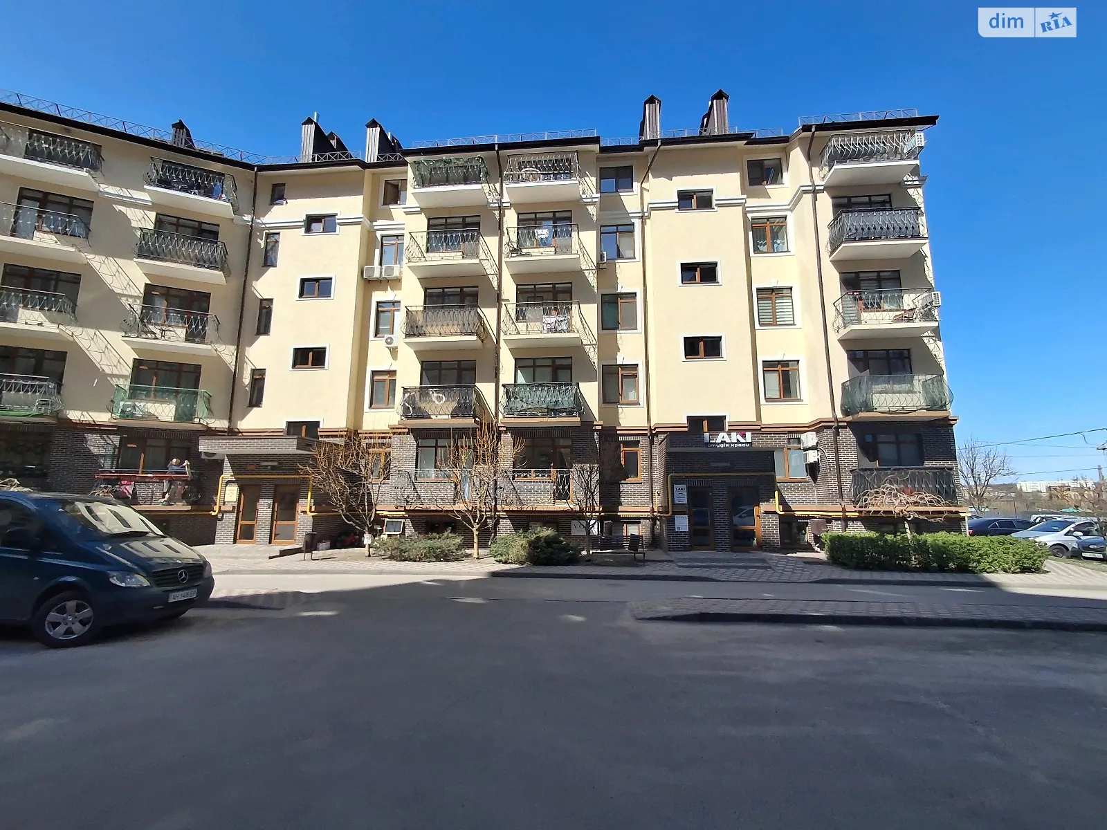 Продается офис 26 кв. м в бизнес-центре, цена: 32000 $ - фото 1