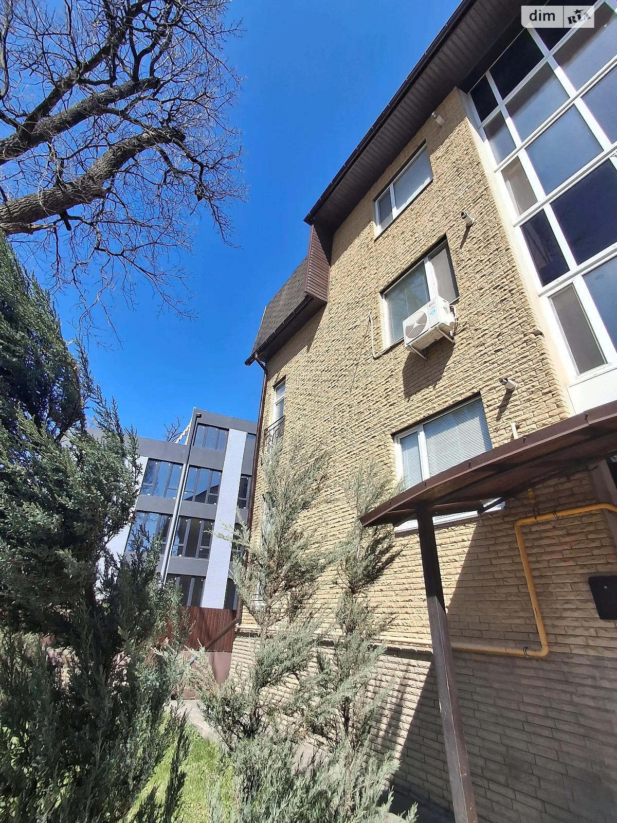 Продается 2-комнатная квартира 50 кв. м в Буче, ул. Защитников Украины, 124 - фото 1