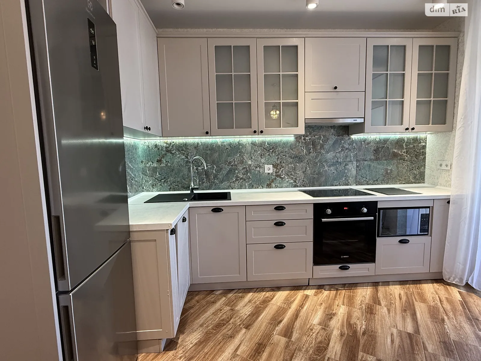 Продается 1-комнатная квартира 42.6 кв. м в Киеве, ул. Драгоманова, 10 - фото 1