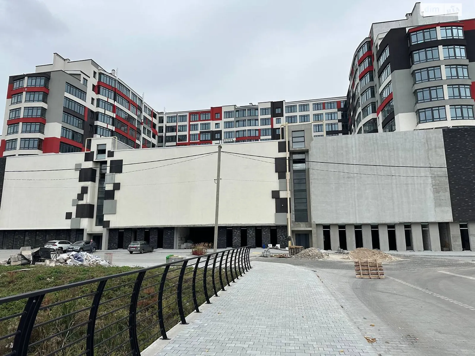 Продается 3-комнатная квартира 96 кв. м в Хмельницком, ул. Прибугская, 5/1 - фото 1