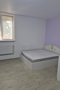 Сниму квартиру в Желтых Водах долгосрочно