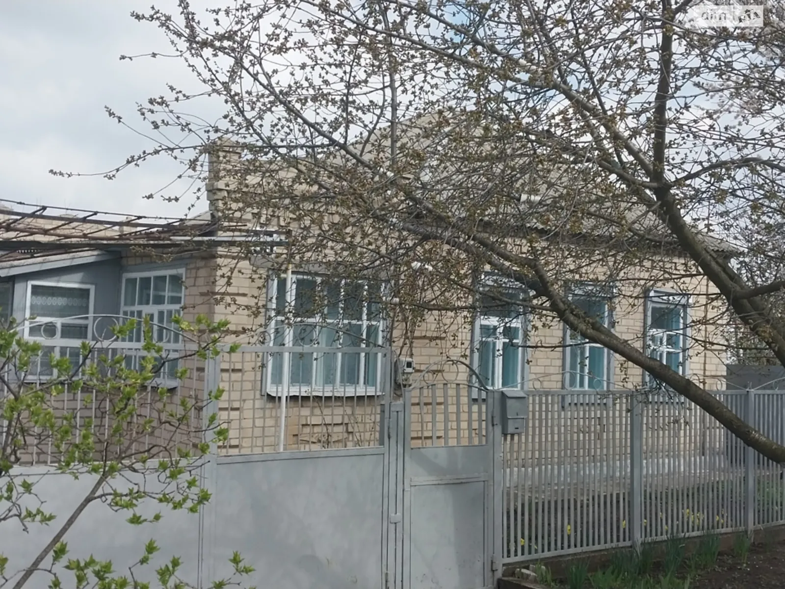 Продается одноэтажный дом 55.8 кв. м с гаражом, цена: 20000 $ - фото 1