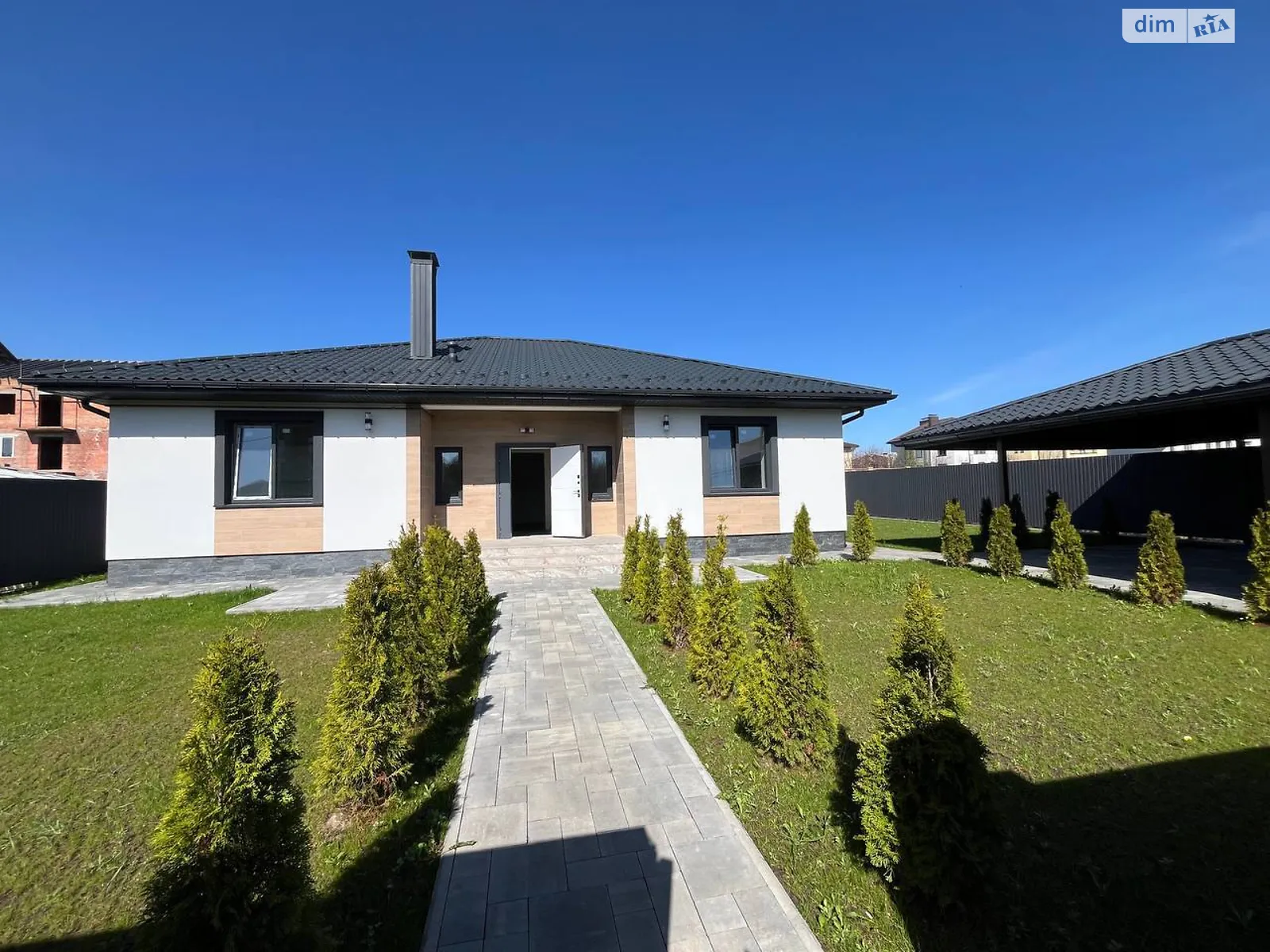 Продается одноэтажный дом 141 кв. м с бассейном, цена: 210000 $ - фото 1