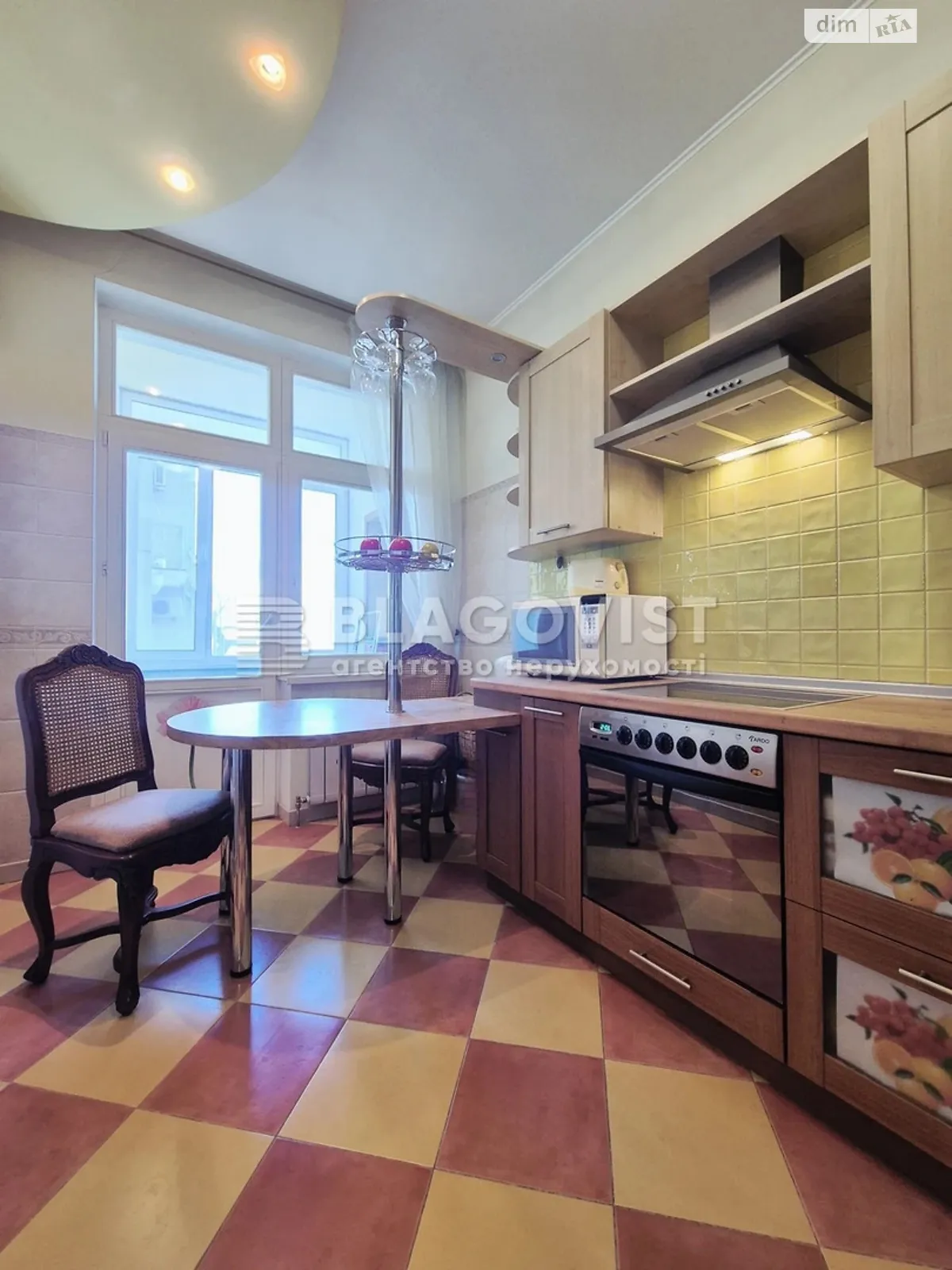 Продается 2-комнатная квартира 55.1 кв. м в Киеве, ул. Панаса Мирного, 17 - фото 1