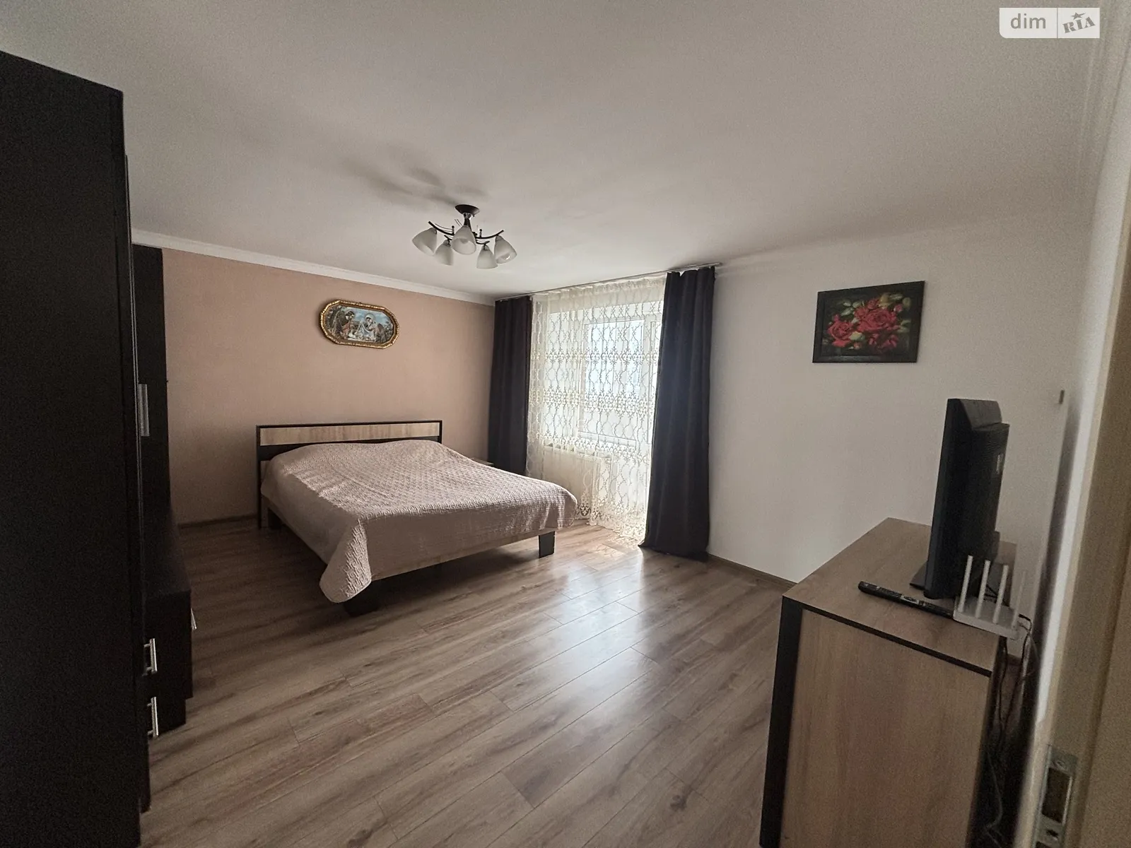 1-комнатная квартира 40 кв. м в Тернополе, ул. Надзбручанская - фото 1