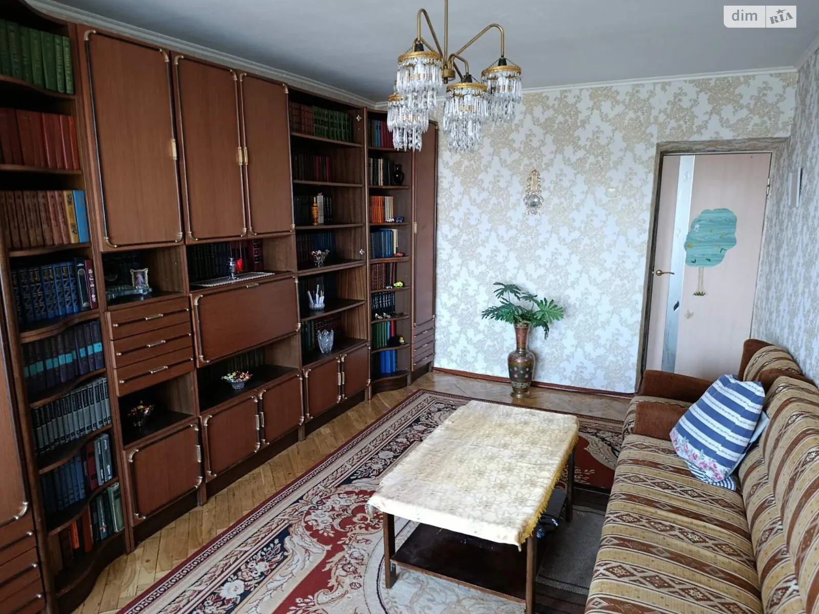 Сдается в аренду комната 100 кв. м в Луцке, цена: 6500 грн - фото 1
