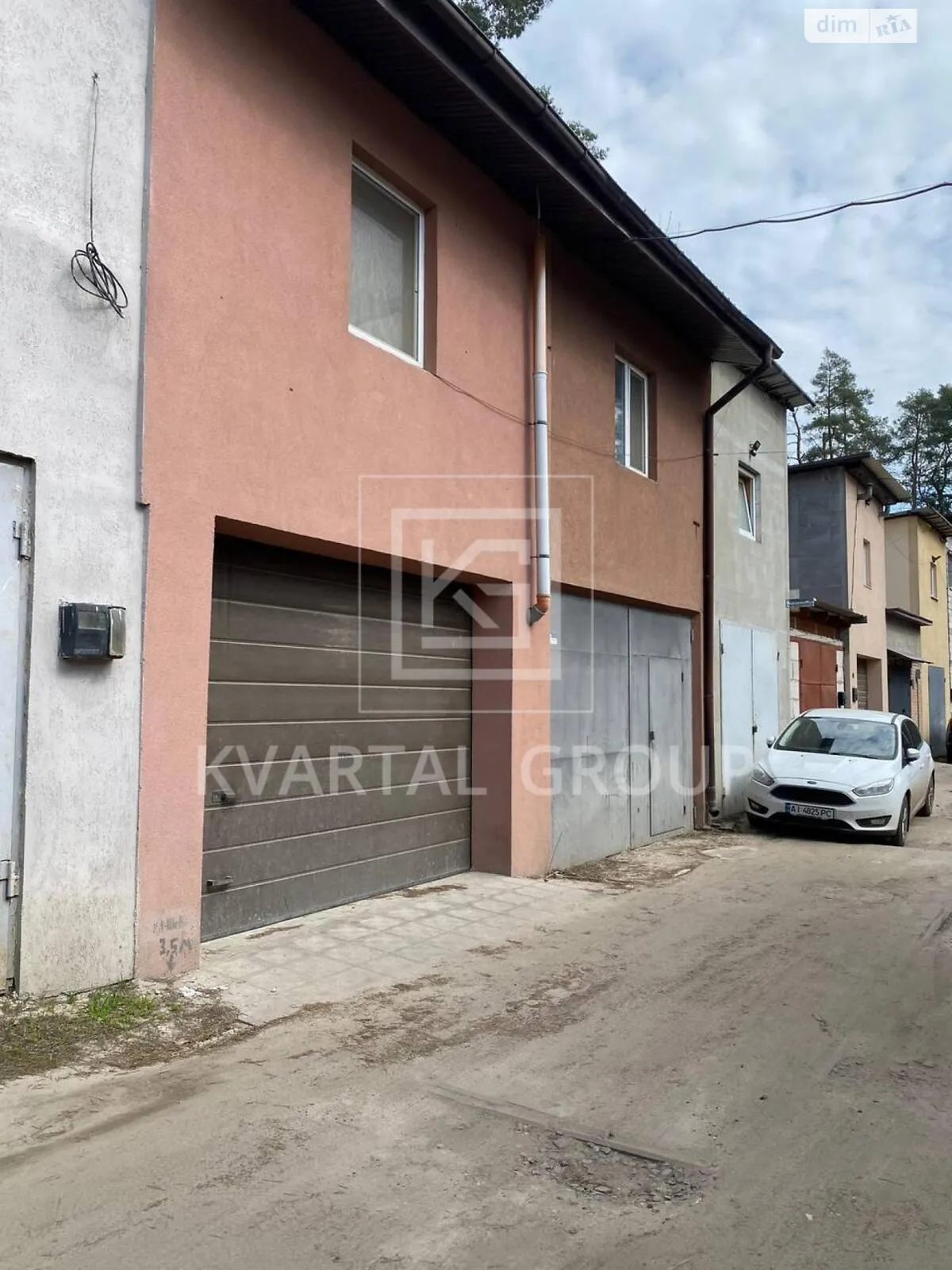 Продается отдельно стоящий гараж под легковое авто на 52.3 кв. м, цена: 28000 $ - фото 1