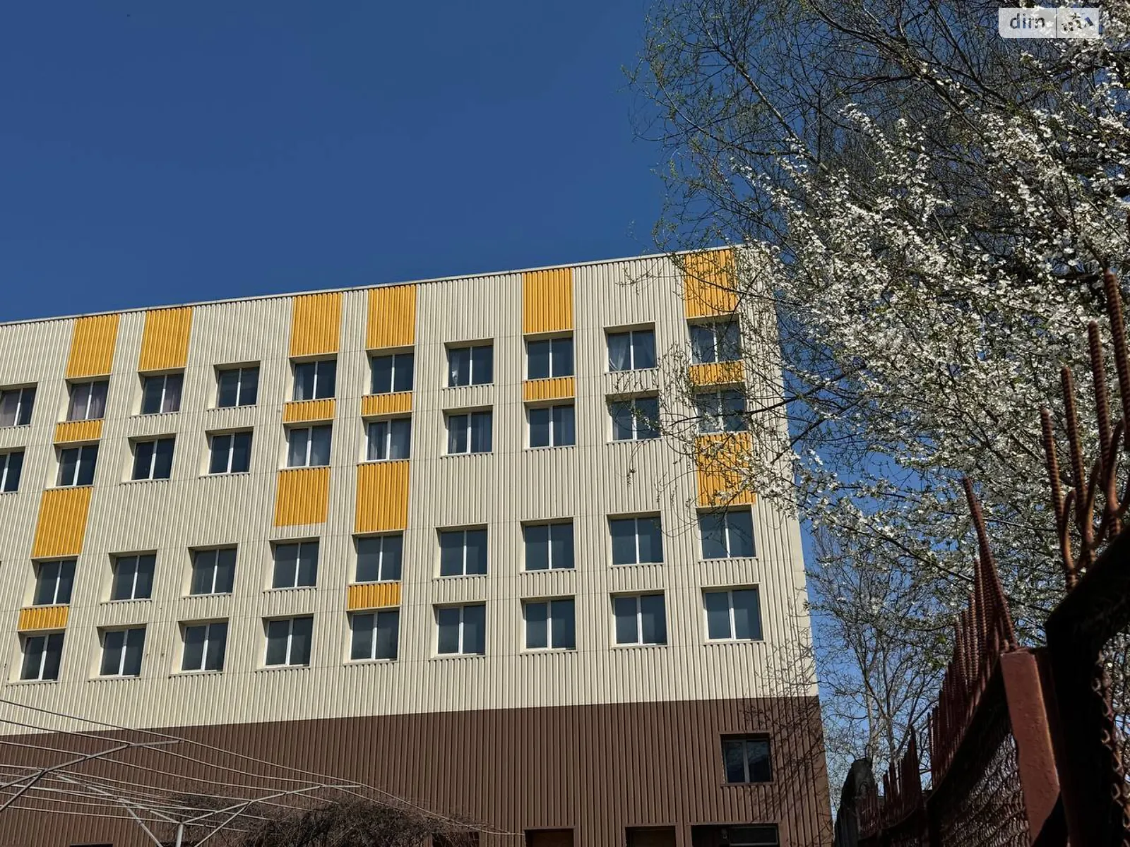 Сдается в аренду объект сферы услуг 369 кв. м в 4-этажном здании, цена: 55350 грн - фото 1