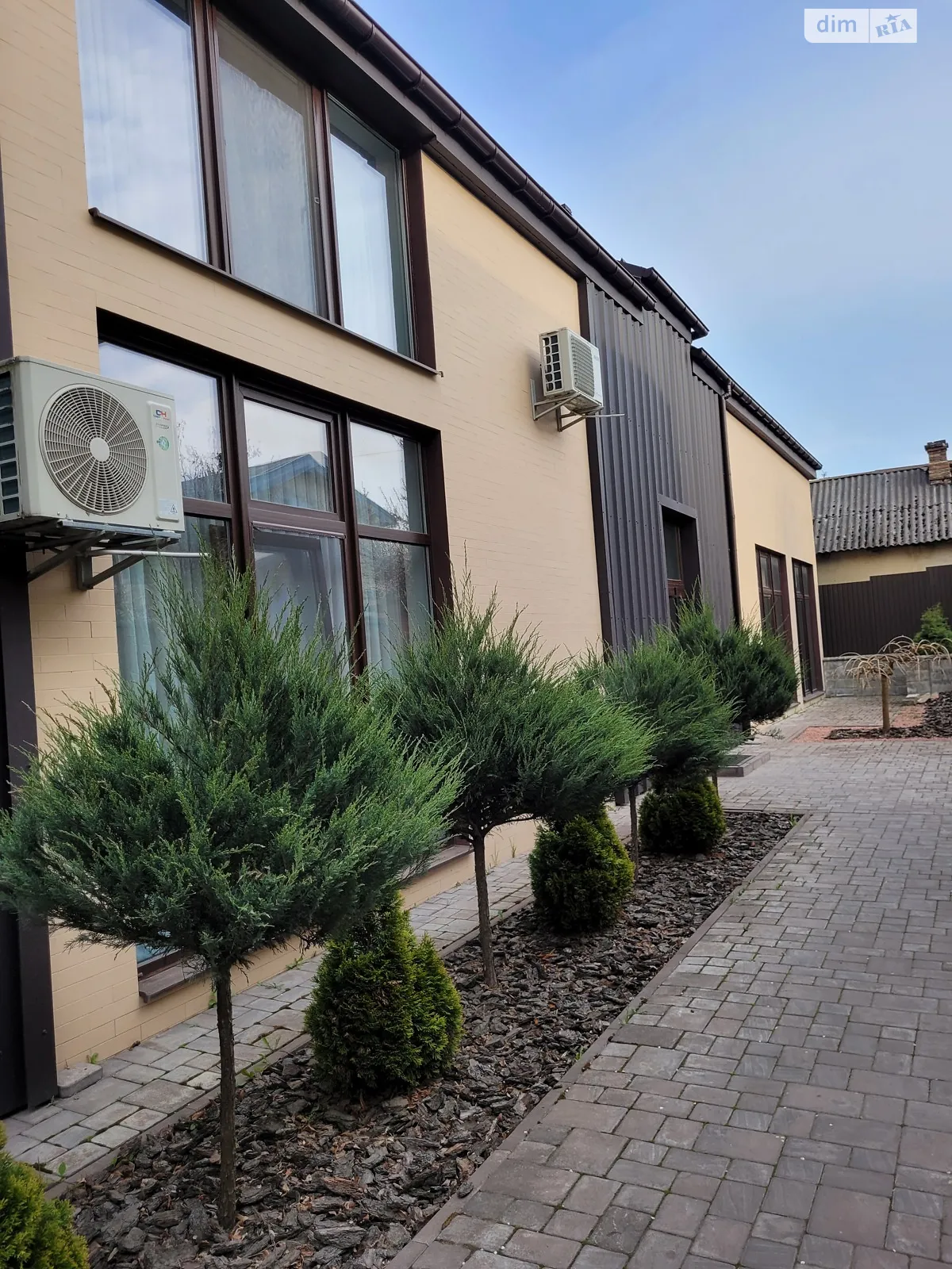 Продается 1-комнатная квартира 34 кв. м в Ровно, ул. Вербова, 115 - фото 1