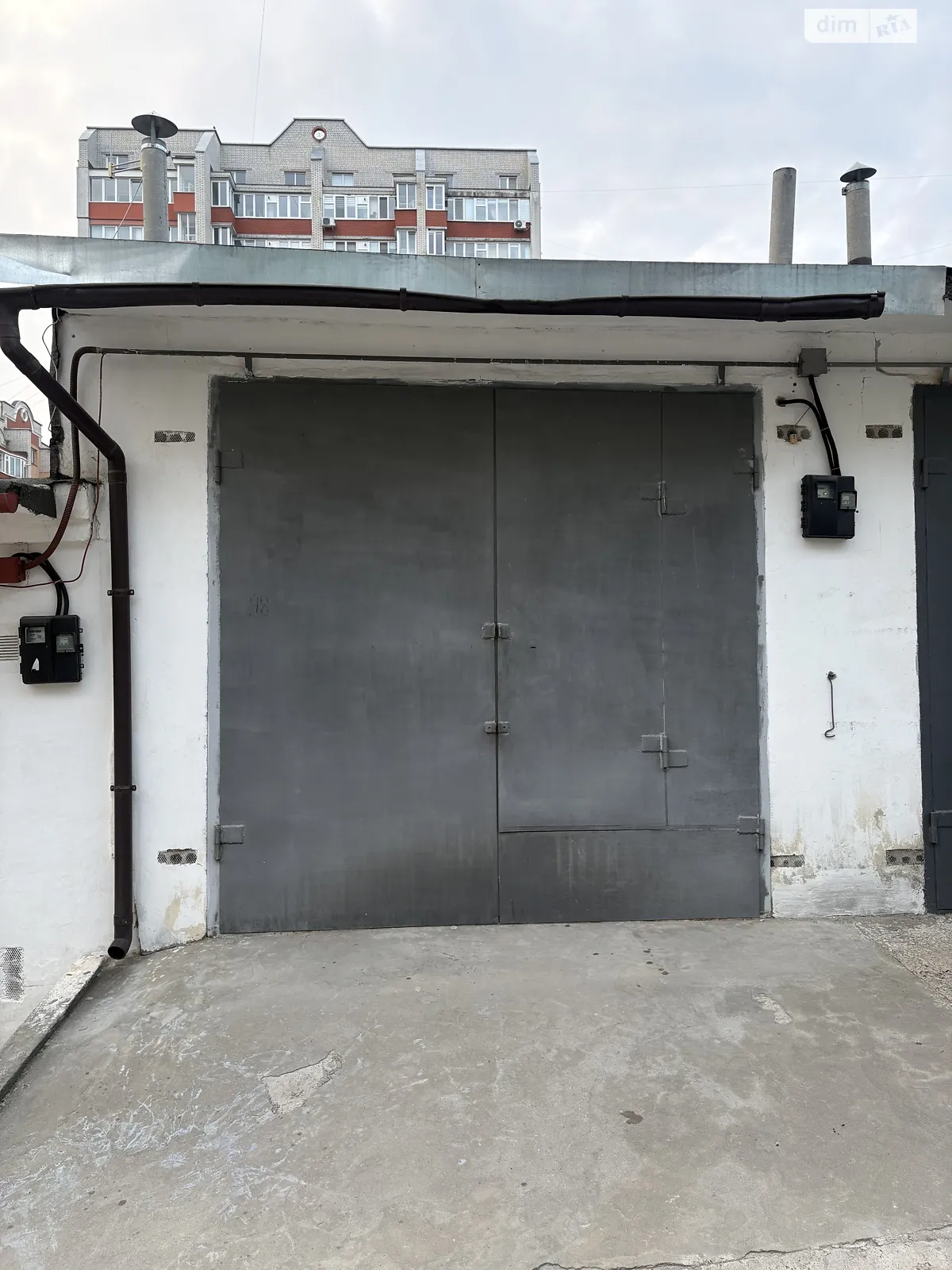 Здається в оренду місце в гаражному кооперативі під легкове авто на 18 кв. м, цена: 4500 грн - фото 1
