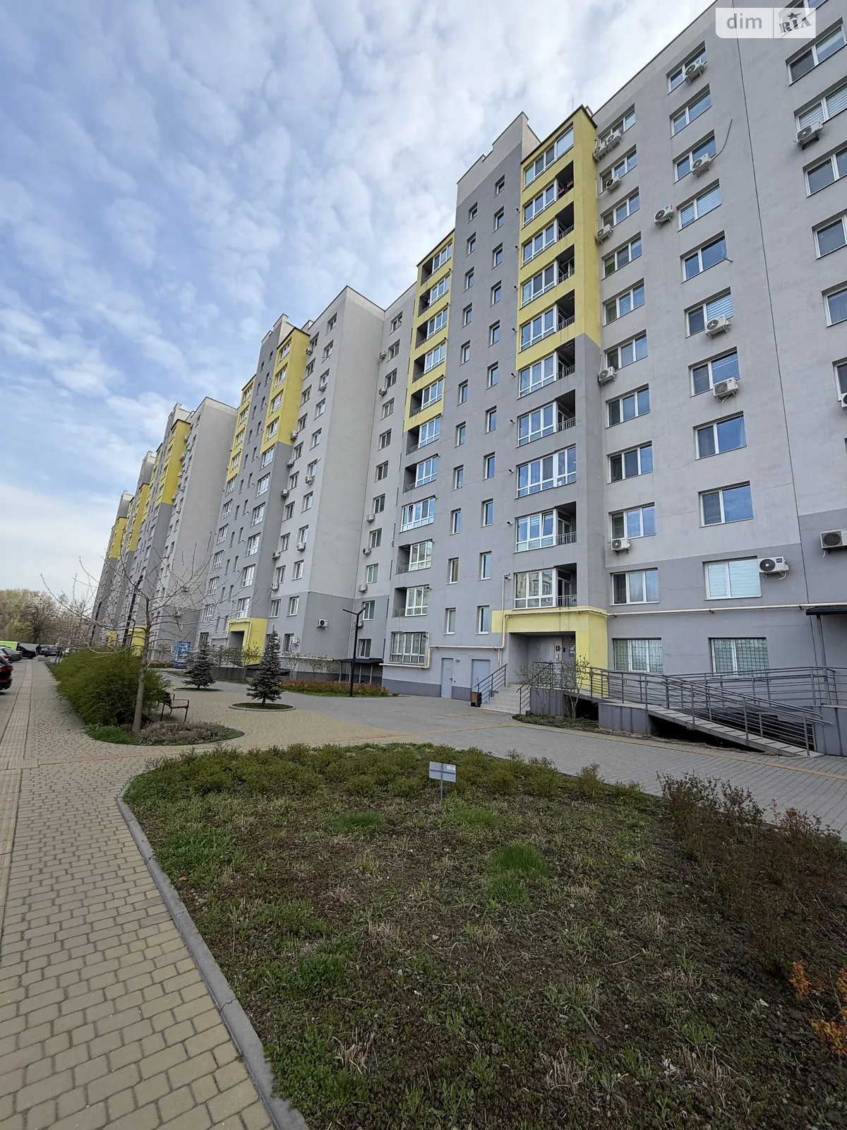 Продается 1-комнатная квартира 40 кв. м в Виннице, ул. Академика Янгеля, 6Г - фото 1