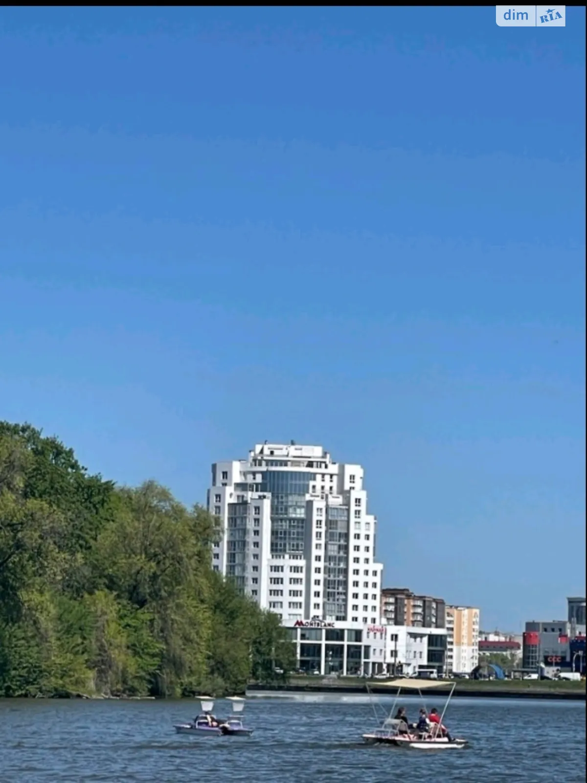 Продается 1-комнатная квартира 77.1 кв. м в Хмельницком, ул. Степана Бандеры, 2/1А - фото 1