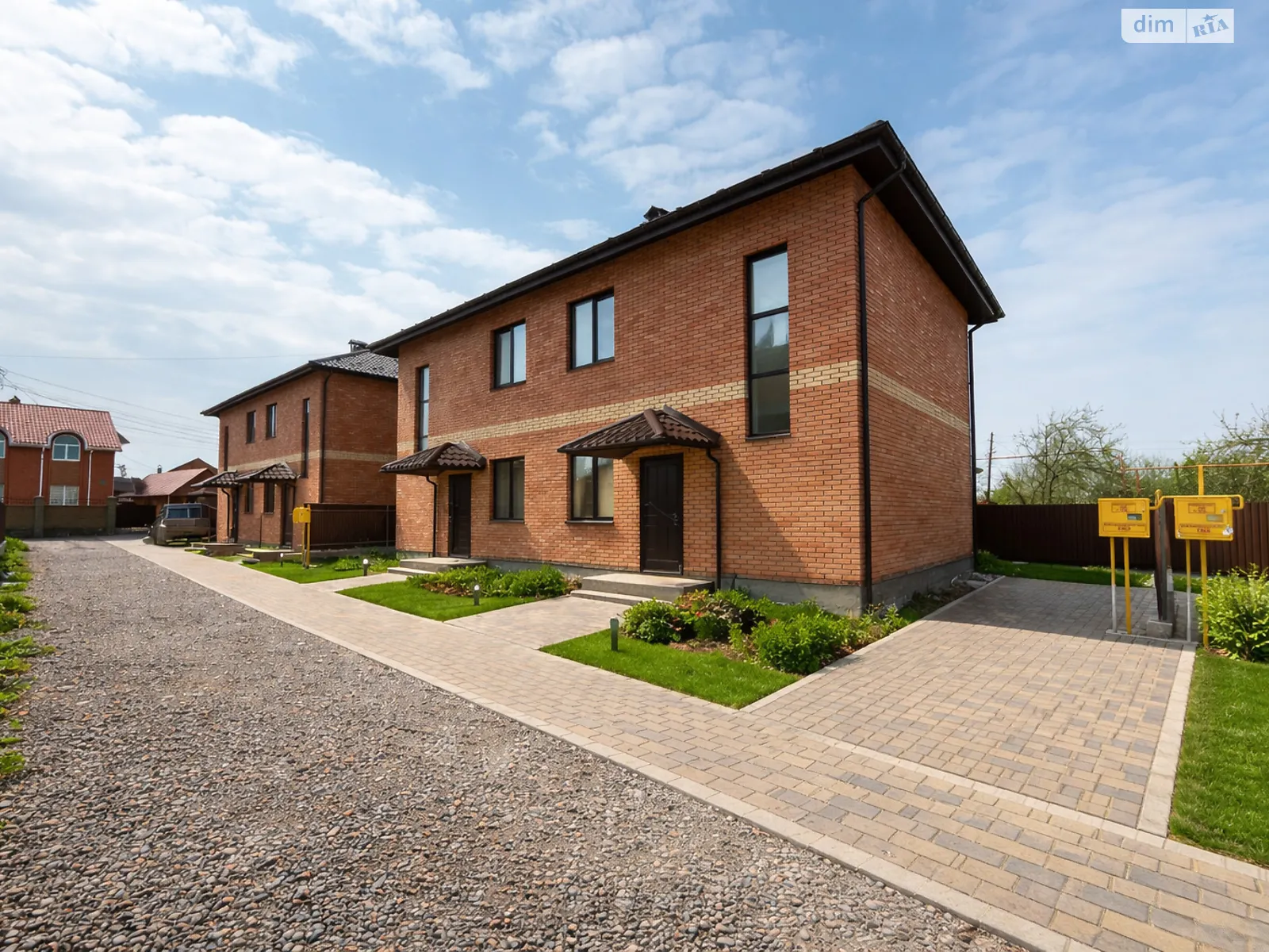 Продается дом на 2 этажа 88 кв. м с верандой, цена: 95000 $ - фото 1