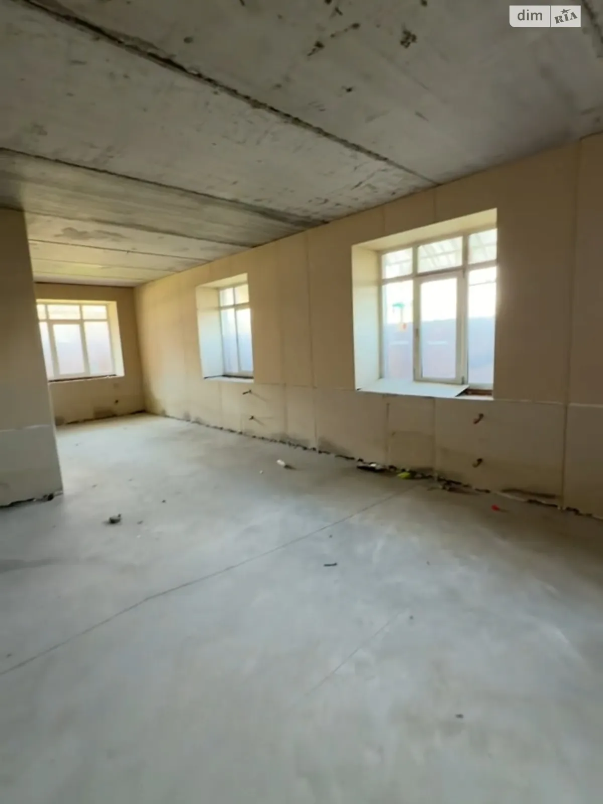 Продається офіс 103 кв. м в бізнес-центрі, цена: 53000 $ - фото 1