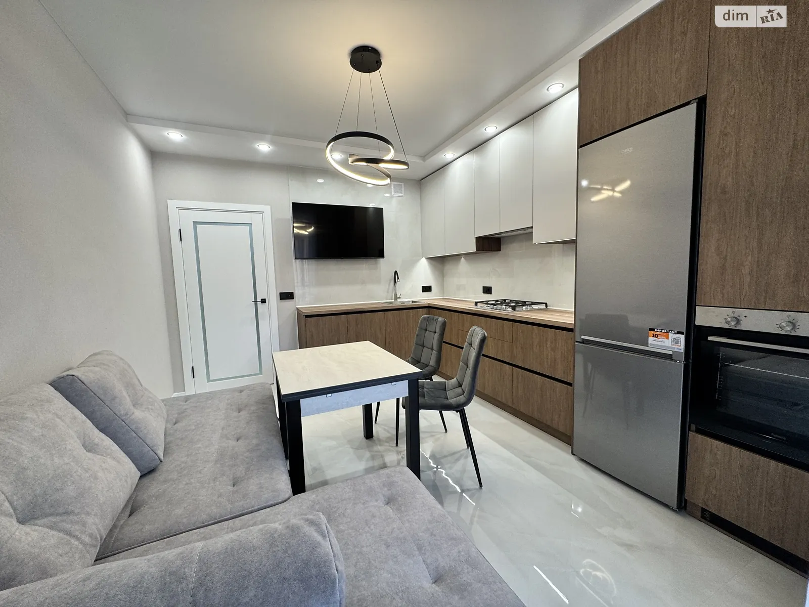 Здається в оренду 1-кімнатна квартира 47.5 кв. м у Хмельницькому, вул. Довженка, 4А - фото 1